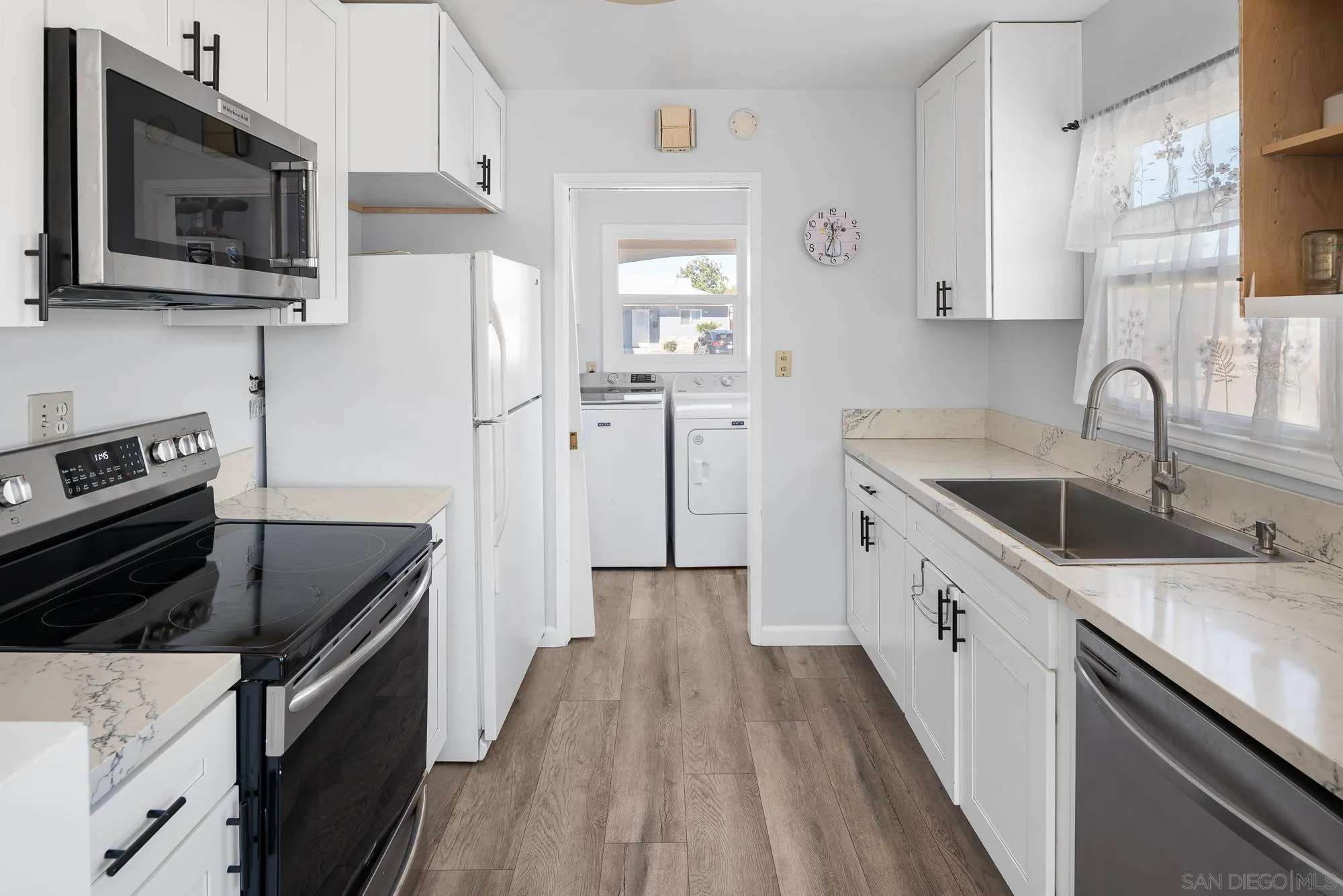 https://cdn.realtyfeed.com/cdn/127/250042191/a75ce338b76bdf3da2c1320f006e8cb1.webp
