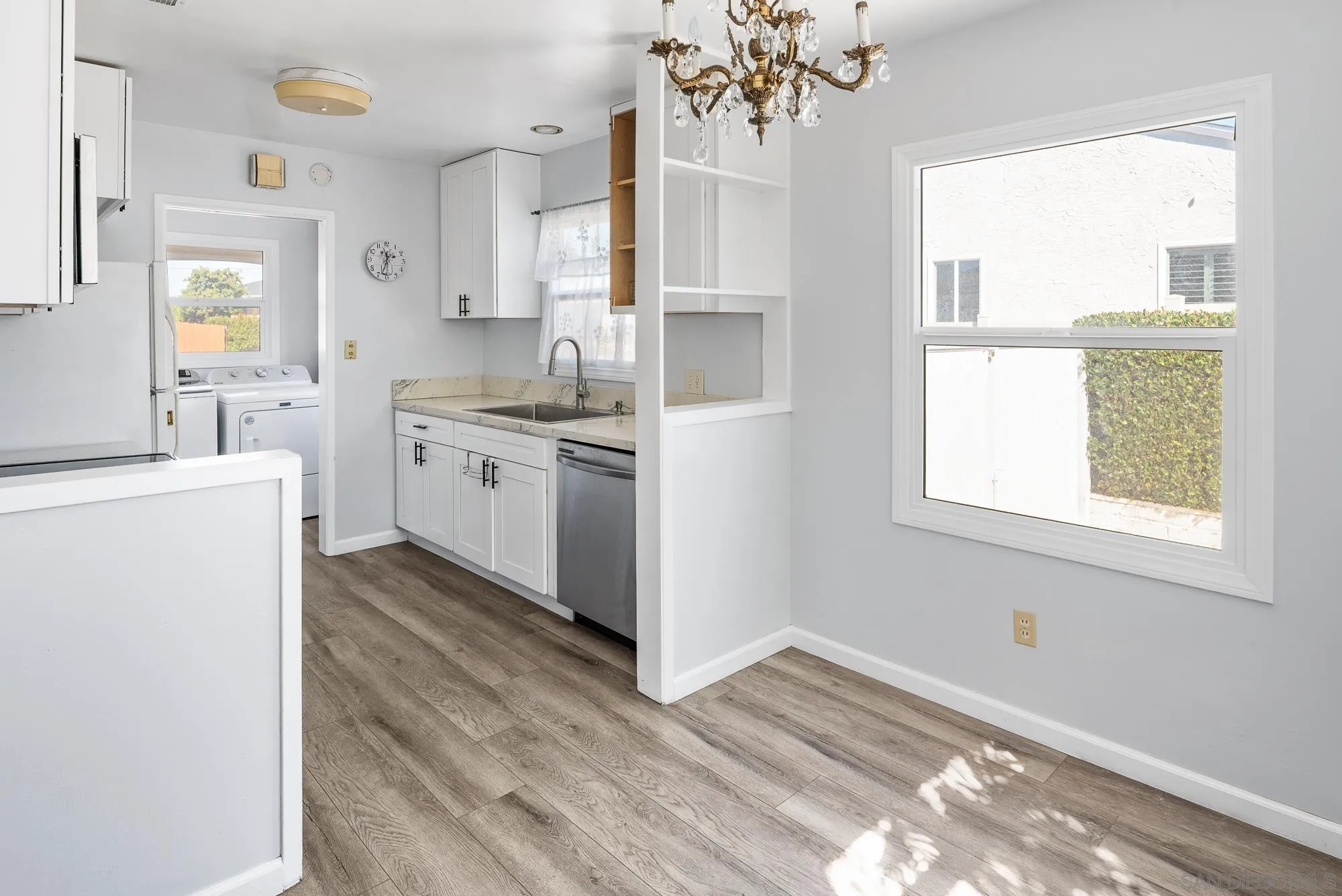 https://cdn.realtyfeed.com/cdn/127/250042191/b588deaf40e1eae81a01b3d3b8861e6d.webp