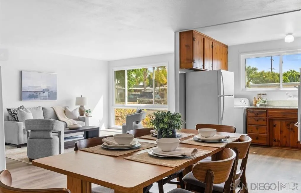 https://cdn.realtyfeed.com/cdn/127/250042200/8ed624e9310ad5a9c9b3565e9354566e.webp