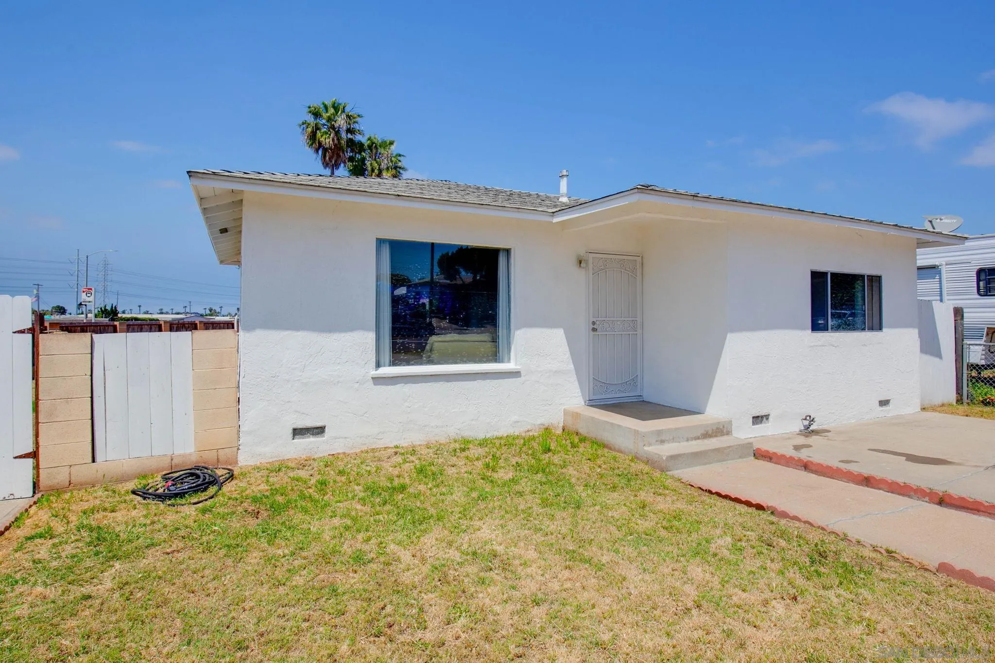 https://cdn.realtyfeed.com/cdn/127/250042203/18a557b7103fd24f89a20d4920c61805.webp