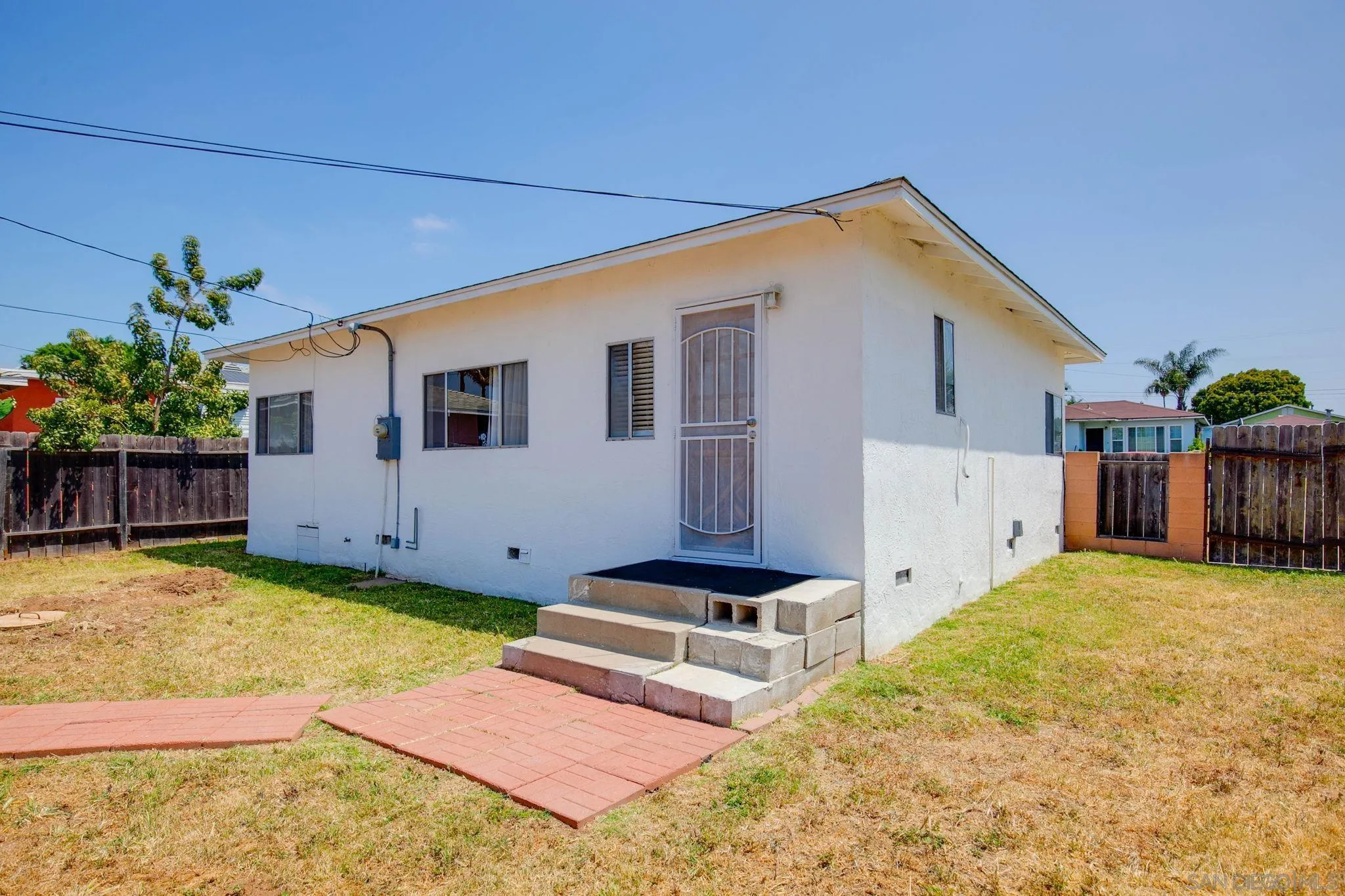 https://cdn.realtyfeed.com/cdn/127/250042203/d91c2549b949b58be8f1c2b107952e12.webp