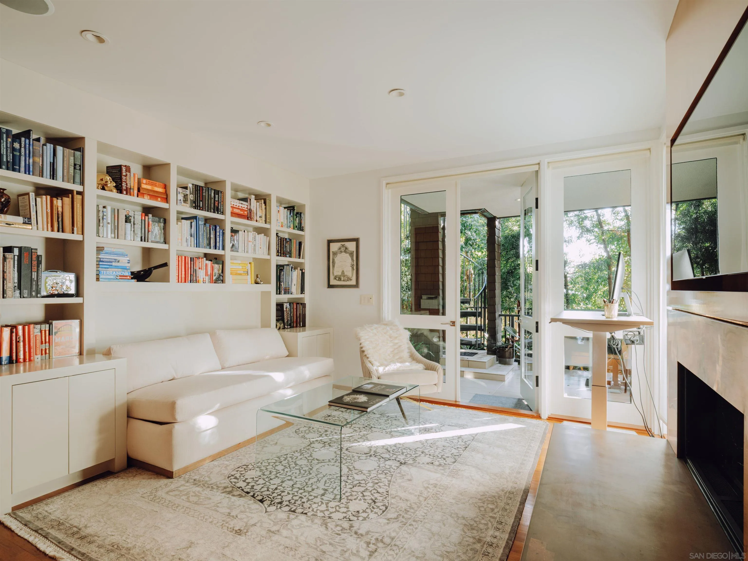 https://cdn.realtyfeed.com/cdn/127/250042204/133690ff1e73c3b94eb91b0b2e2cbeb7.webp