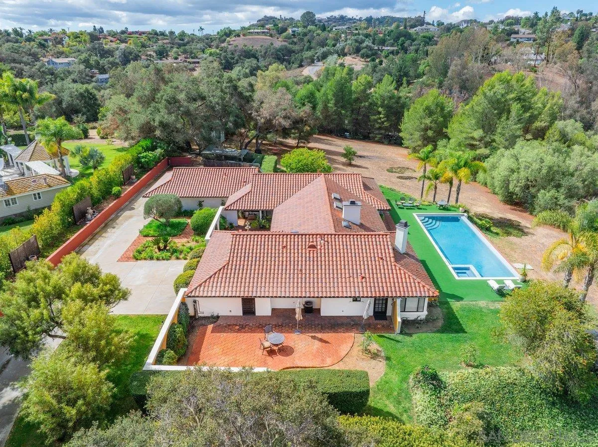 https://cdn.realtyfeed.com/cdn/127/250042206/89313c95c0803fd42ca9dd7f1e2d36c2.webp
