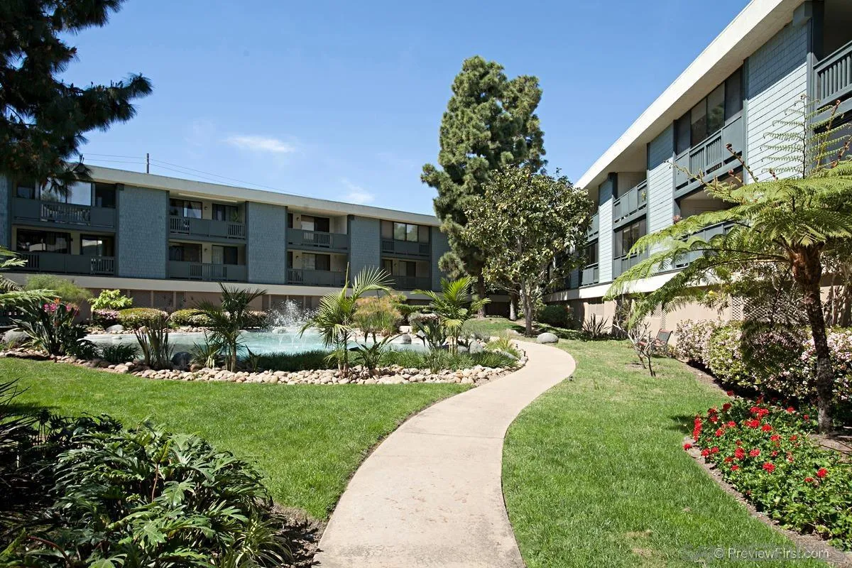 https://cdn.realtyfeed.com/cdn/127/250042208/0fdcb1accc14dffdc5e475d30b52dfd6.webp