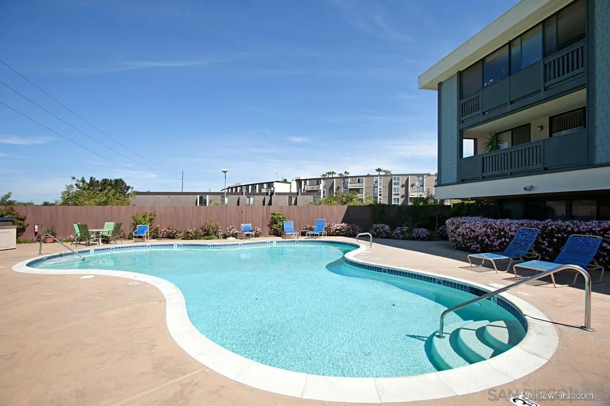 https://cdn.realtyfeed.com/cdn/127/250042208/6ce4b2f4037f30bbf74d30a003a0906f.webp
