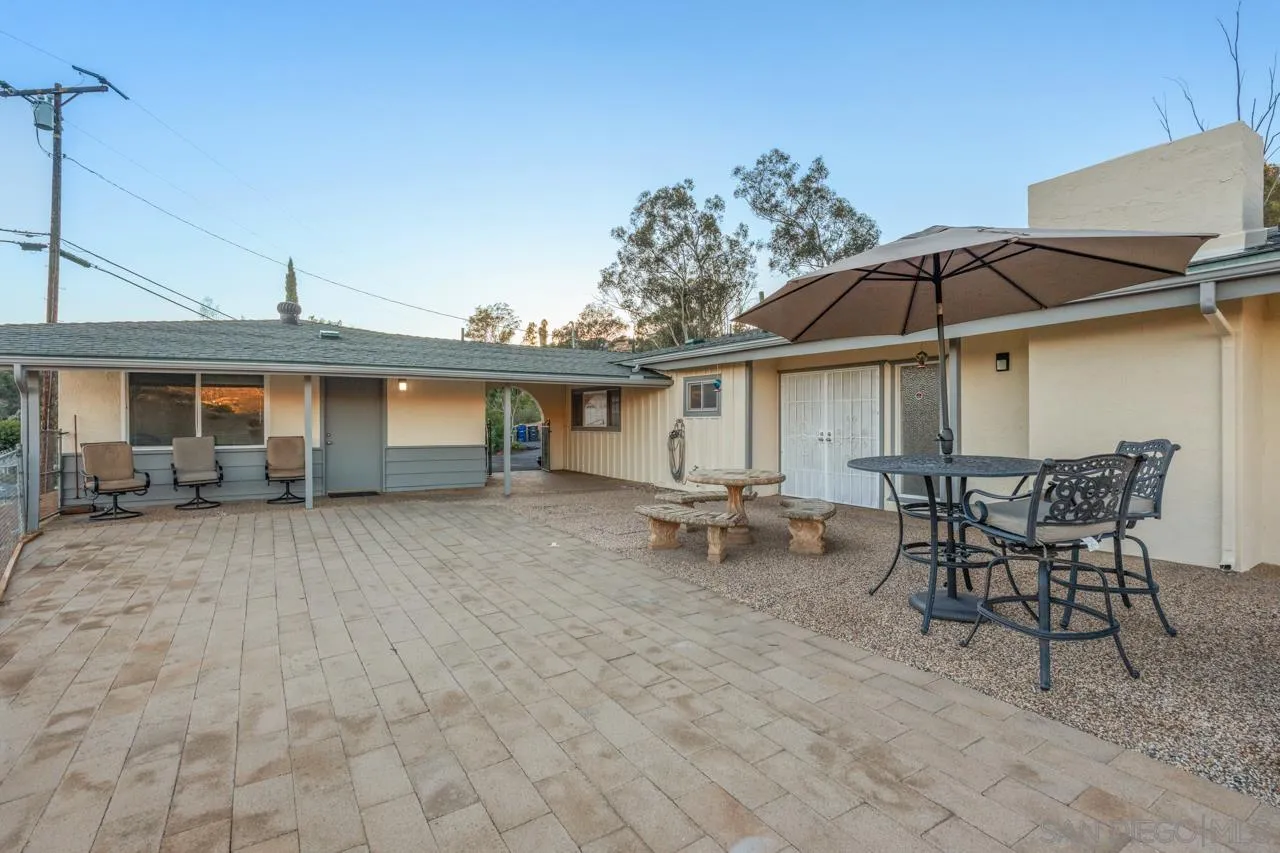 https://cdn.realtyfeed.com/cdn/127/250042210/628b39c58b85f4cc686b1b73d21a72b6.webp