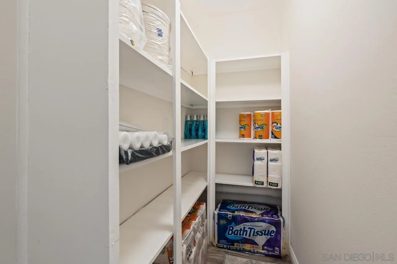 https://cdn.realtyfeed.com/cdn/127/250042210/9c94faf25b0c7bb9a066c63fd539e0d0.webp