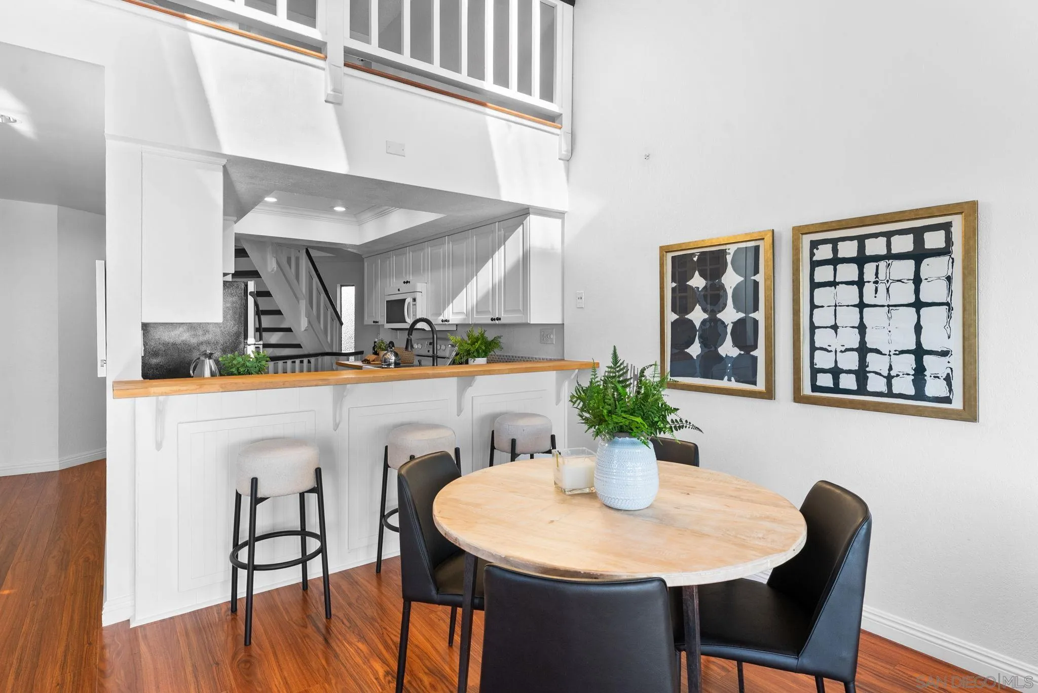 https://cdn.realtyfeed.com/cdn/127/250042216/70233742a7164ce8914cca6f078ba1df.webp