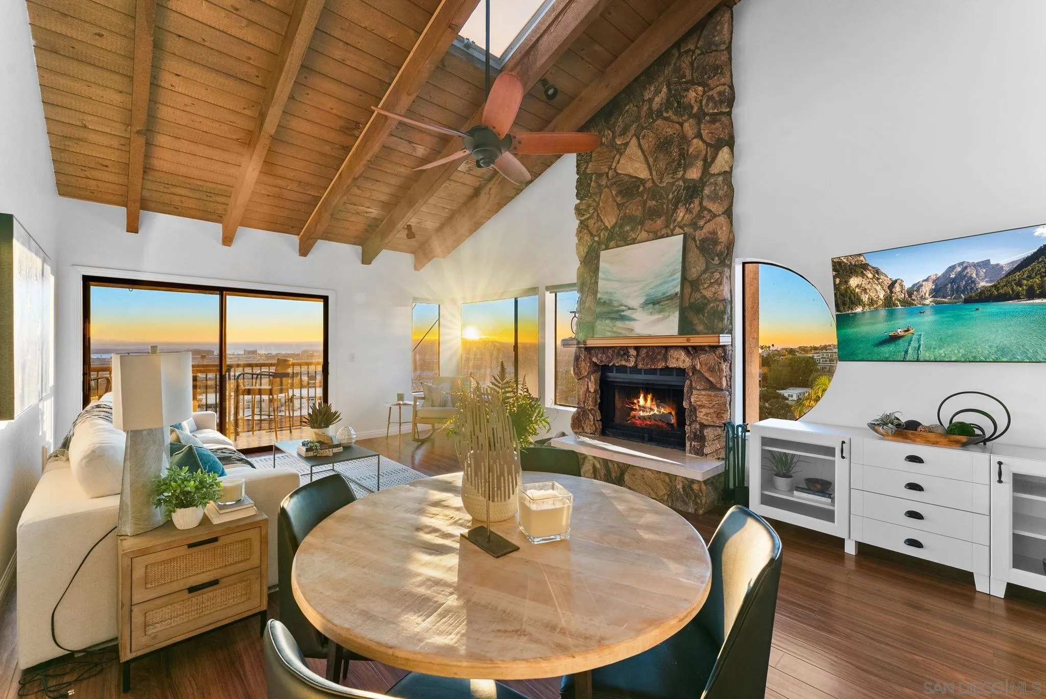 Photo #11: 250042216 Listing: Photo #11