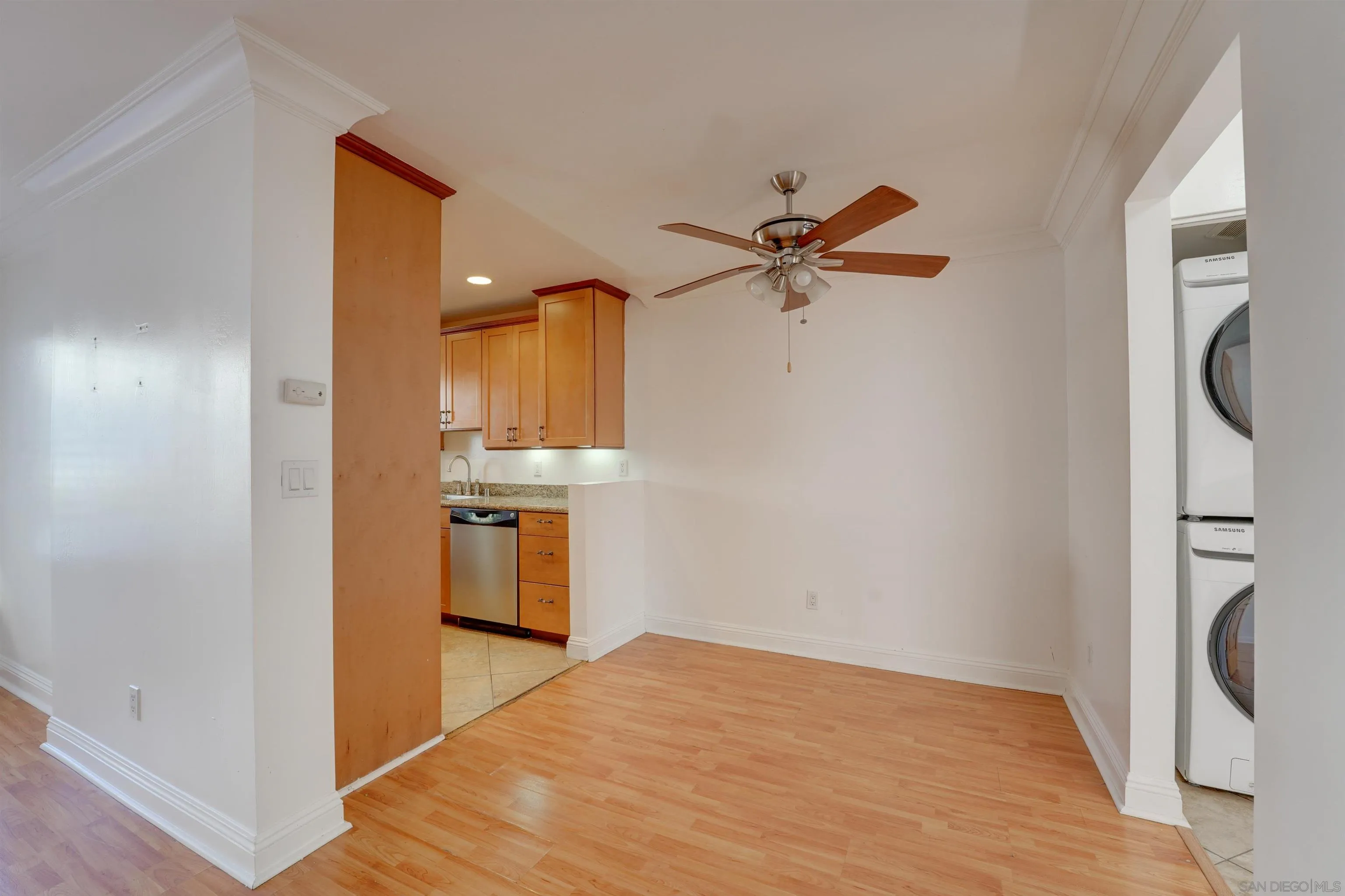 Photo #12: 250042239 Listing: Photo #12