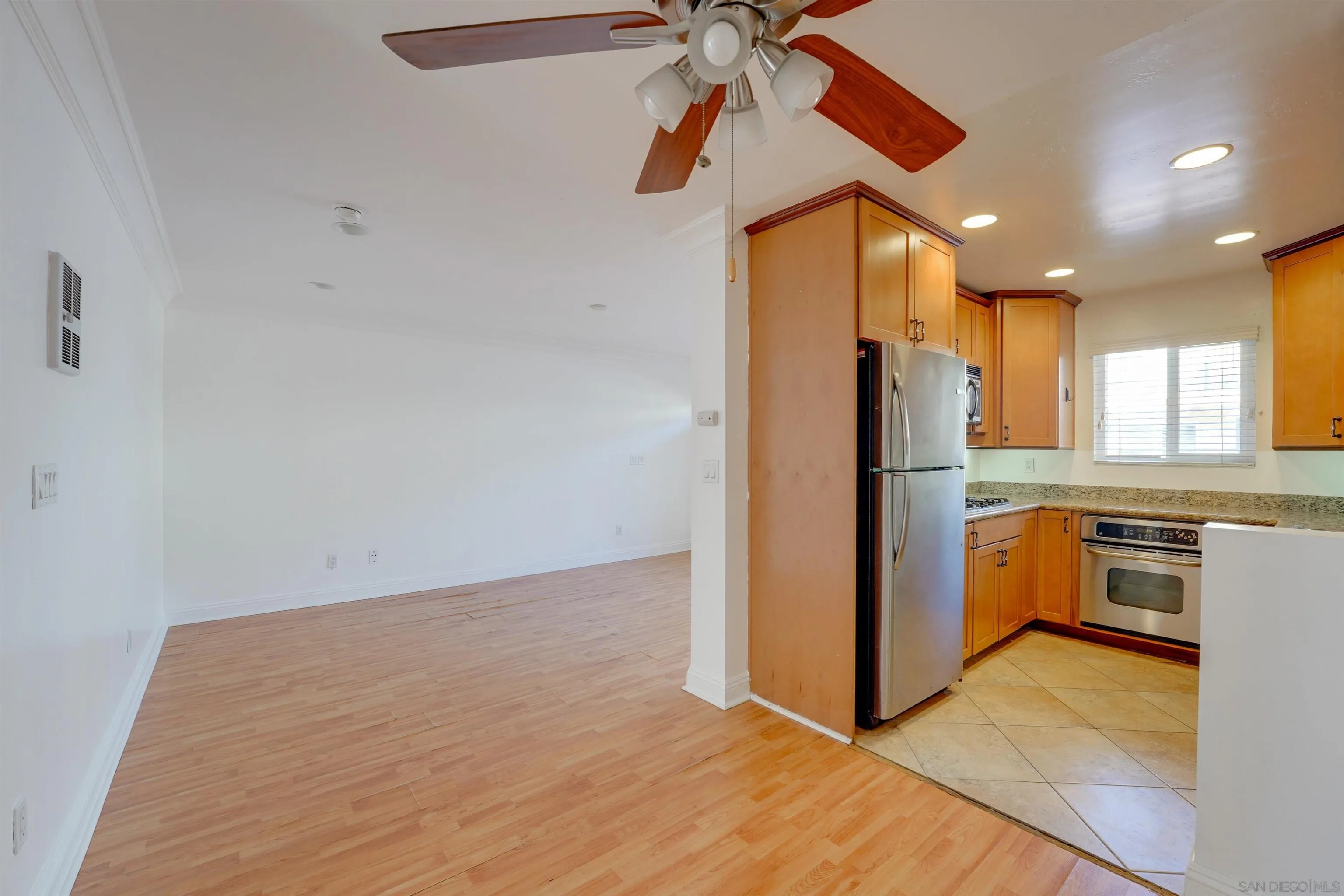 Photo #18: 250042239 Listing: Photo #18