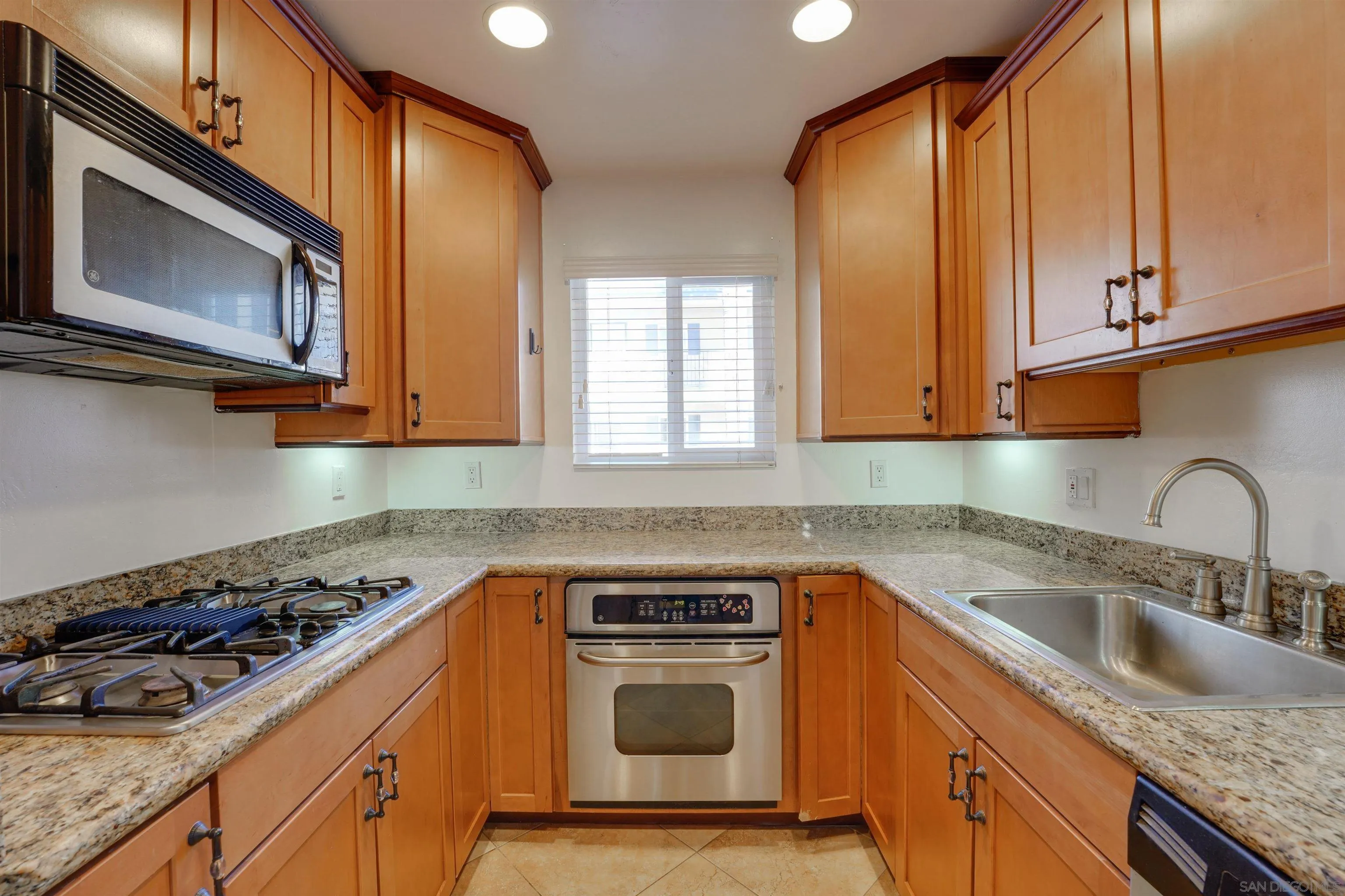 Photo #23: 250042239 Listing: Photo #23