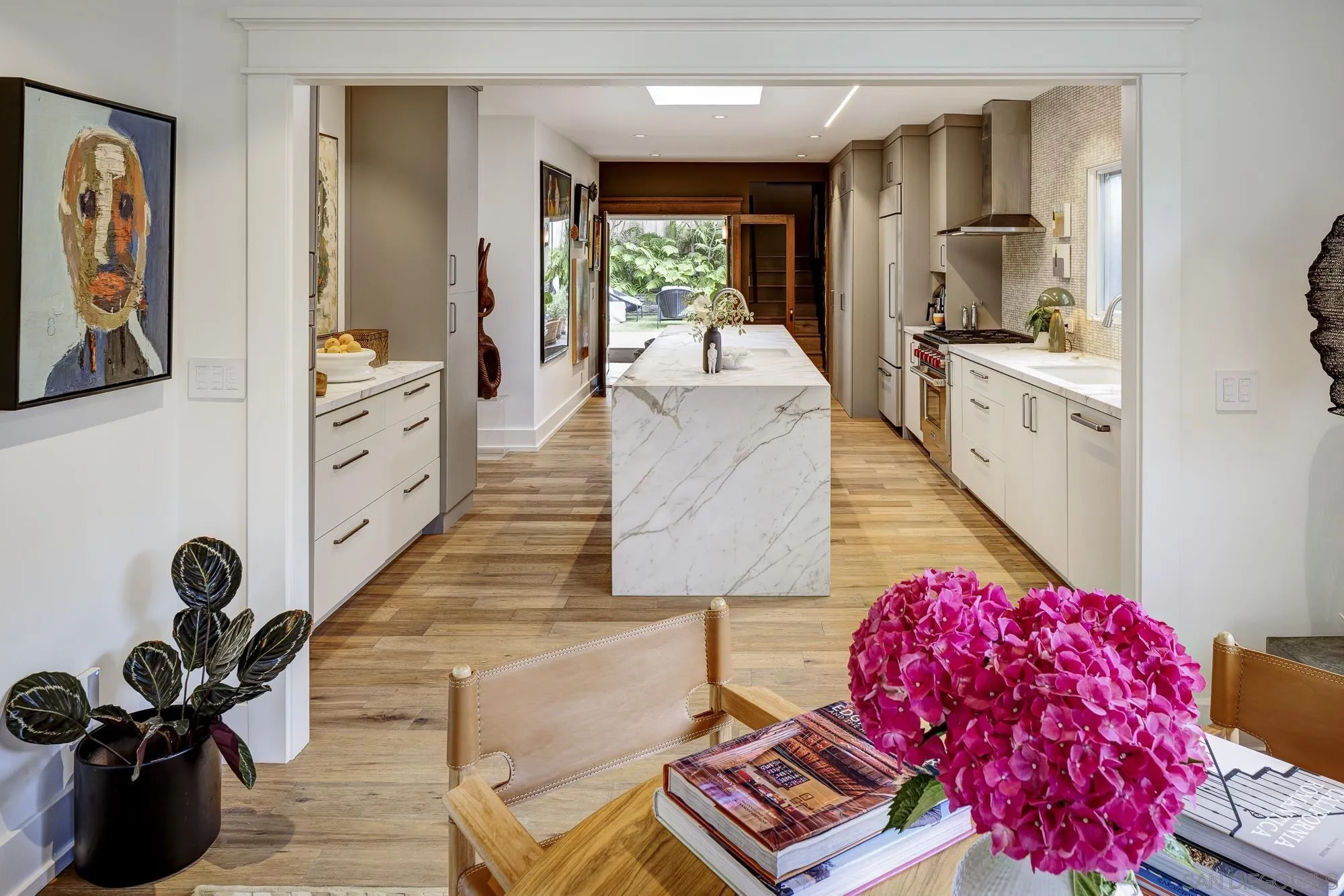 https://cdn.realtyfeed.com/cdn/127/250042242/a16b3d0e01412bfa012add3630f8191a.webp