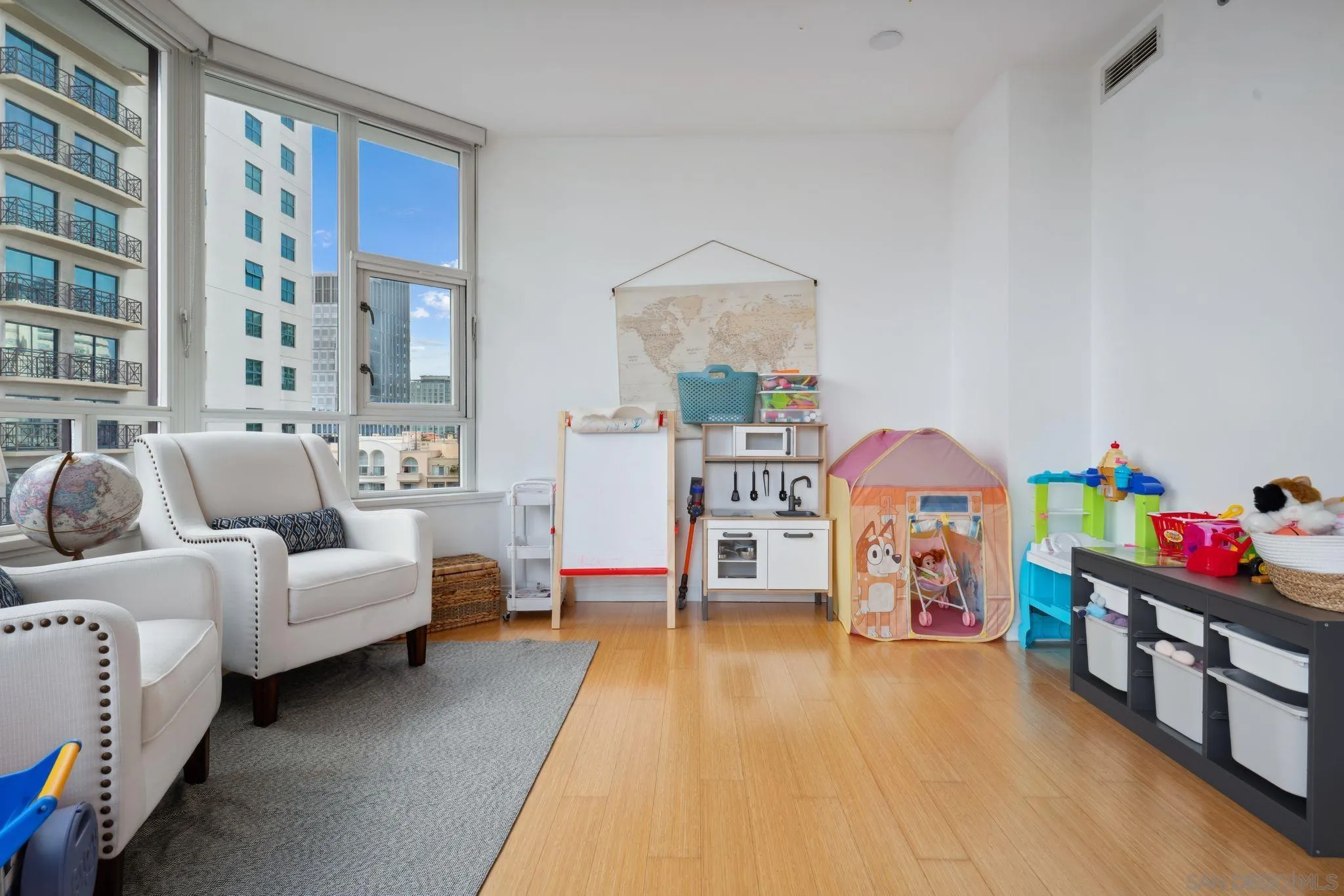 Photo #11: 250042243 Listing: Photo #11