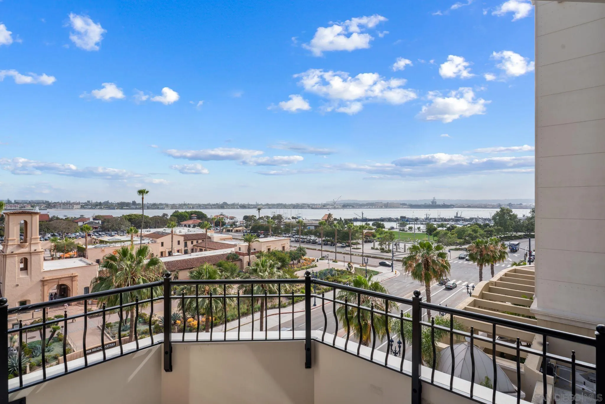 https://cdn.realtyfeed.com/cdn/127/250042243/9847c08d6603730c17bd09a70e0d28d5.webp