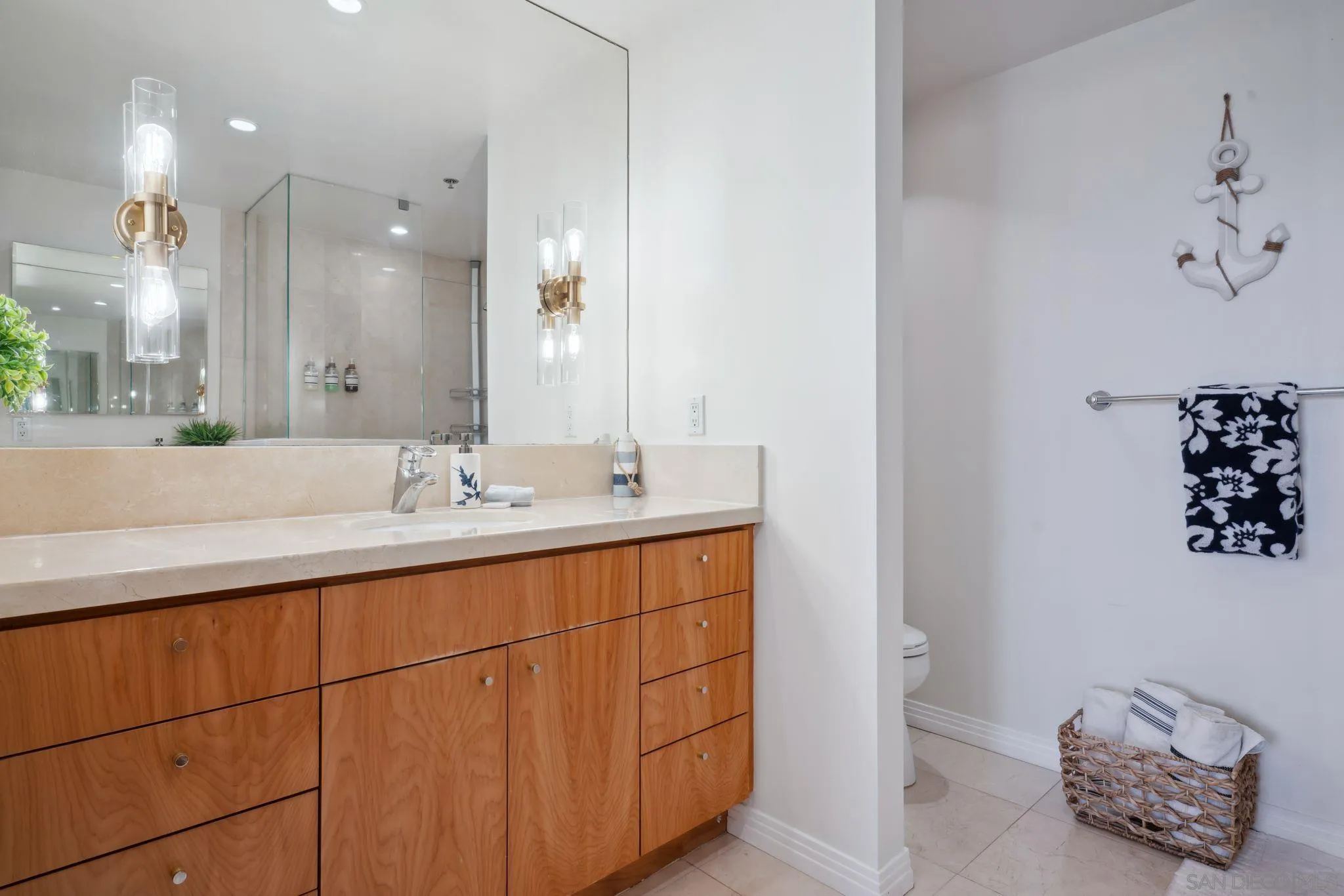 Photo #16: 250042243 Listing: Photo #16