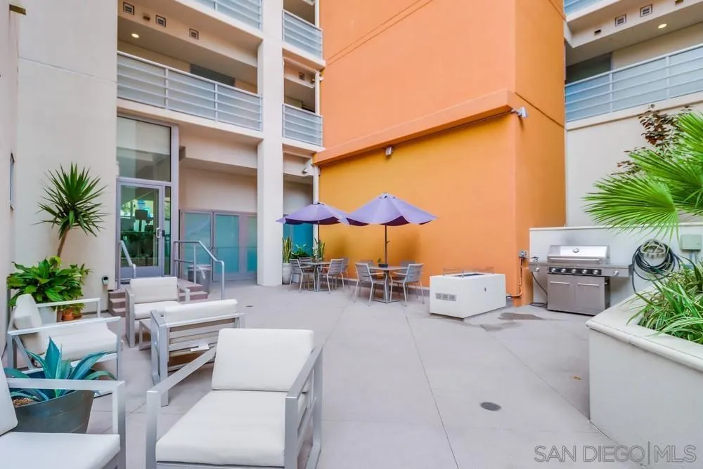 https://cdn.realtyfeed.com/cdn/127/250042245/521d1cb0dc79dd8e1cb5814c7cc77939.webp
