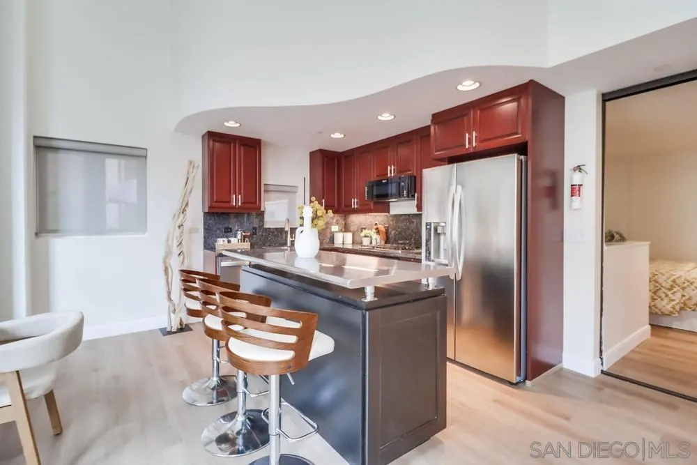 https://cdn.realtyfeed.com/cdn/127/250042245/f633c22639b5275edcf0f1c0dd4c5a6e.webp