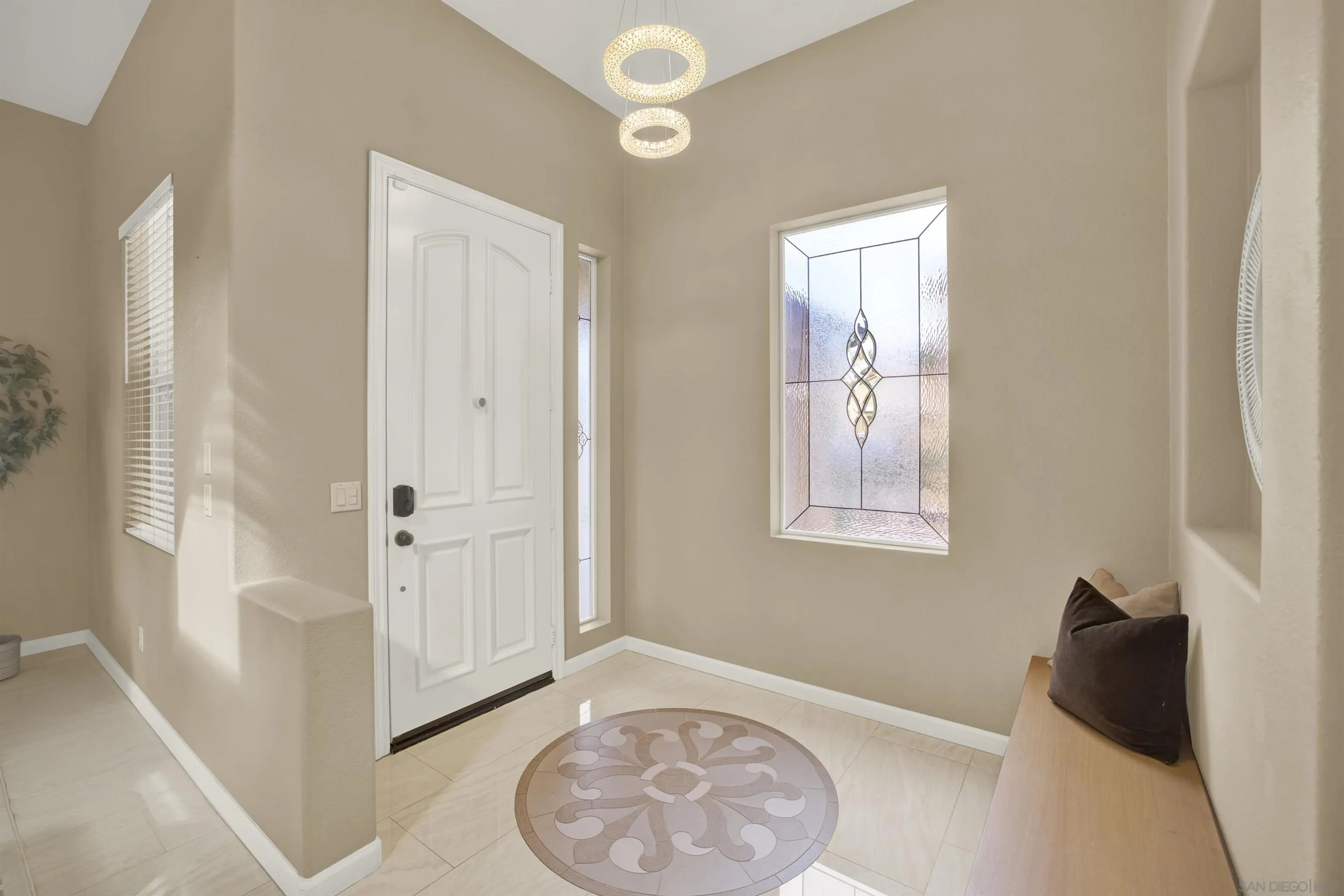 https://cdn.realtyfeed.com/cdn/127/250042246/23a31e3bb43d8f8ed2043991b935e7ed.webp