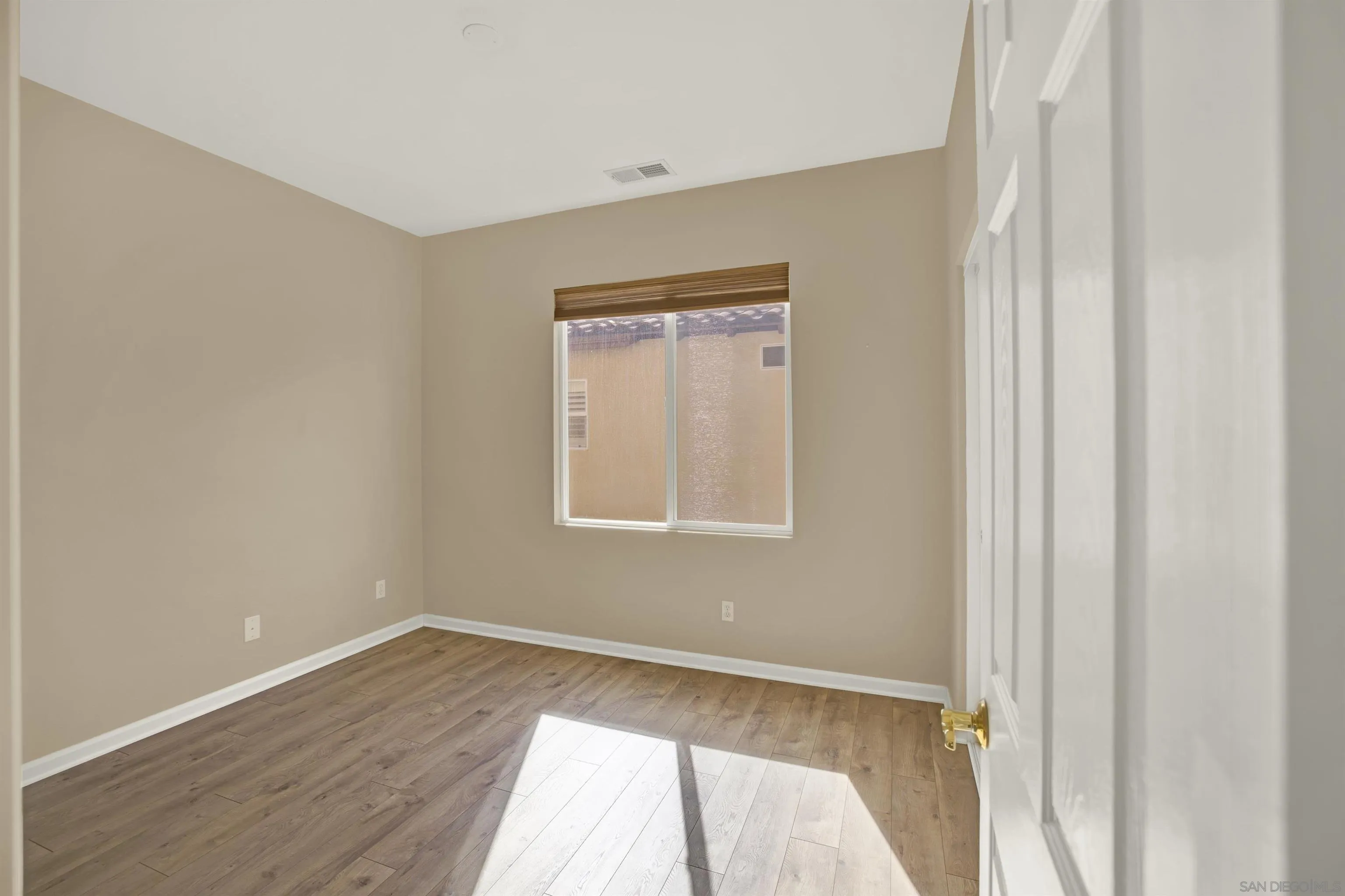 https://cdn.realtyfeed.com/cdn/127/250042246/93923cec4e2bd1ec11bd0b5d40b14f47.webp