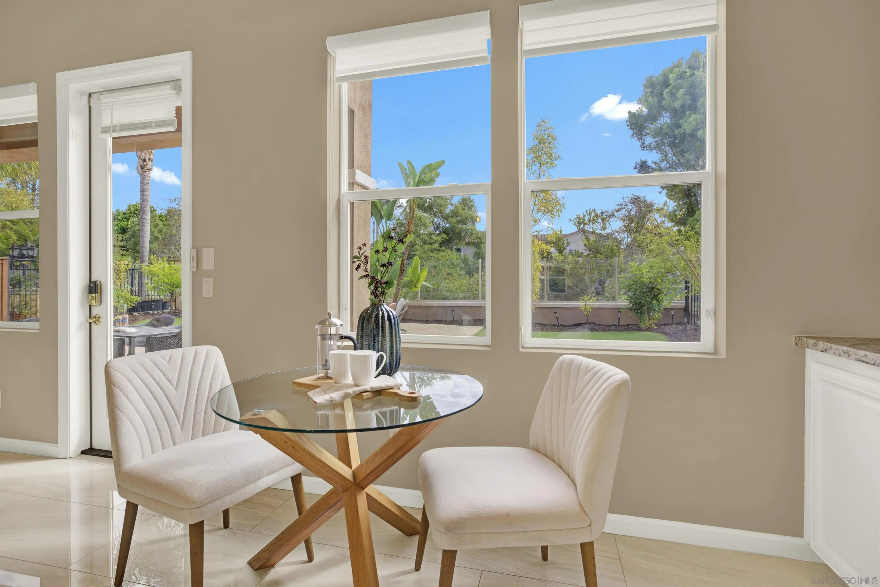 https://cdn.realtyfeed.com/cdn/127/250042246/e4d614fd14a7ad20185f881177d5a9e1.webp