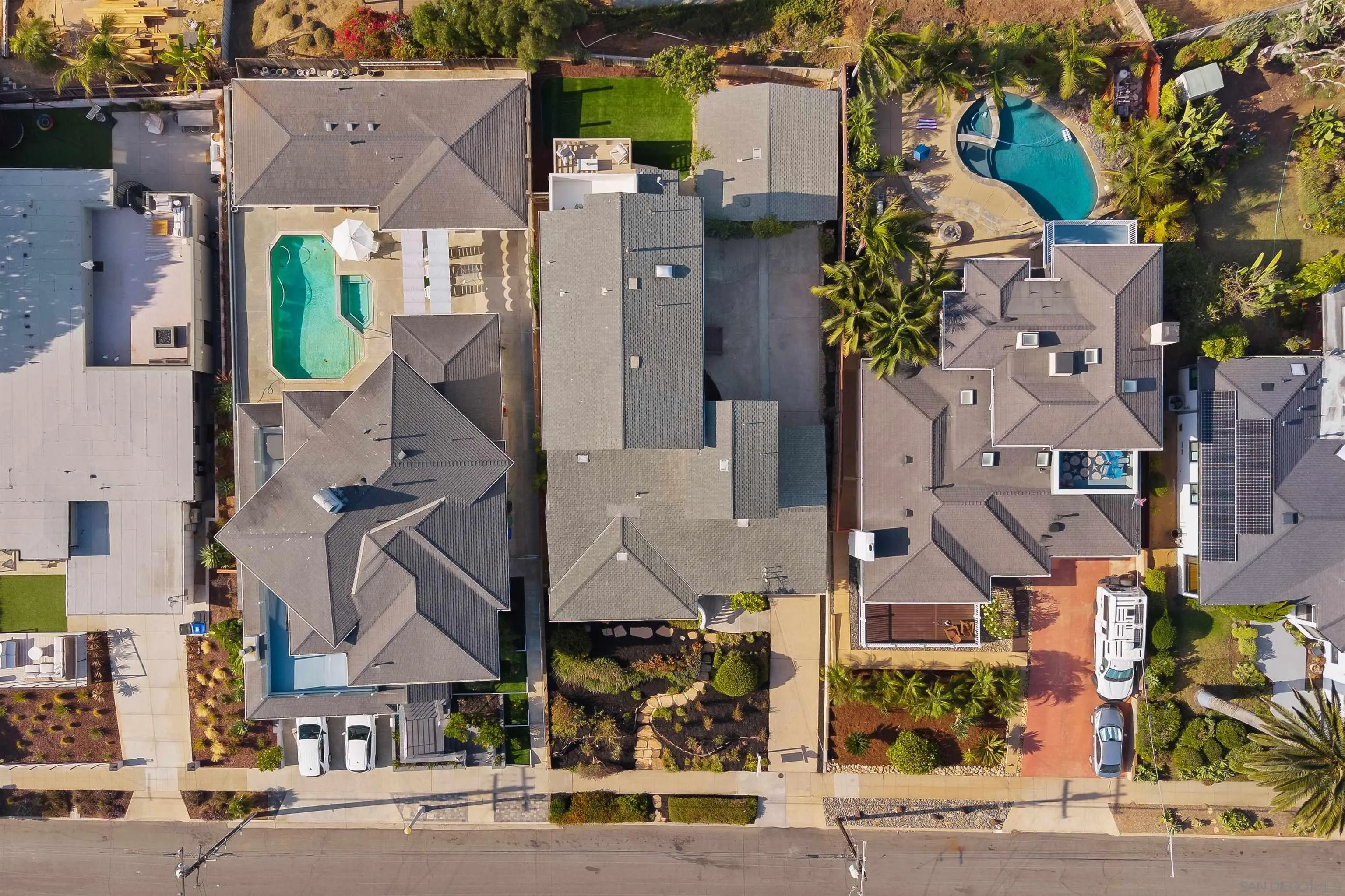 https://cdn.realtyfeed.com/cdn/127/250042248/f010fa72396a592dcad5ccee59d72505.webp