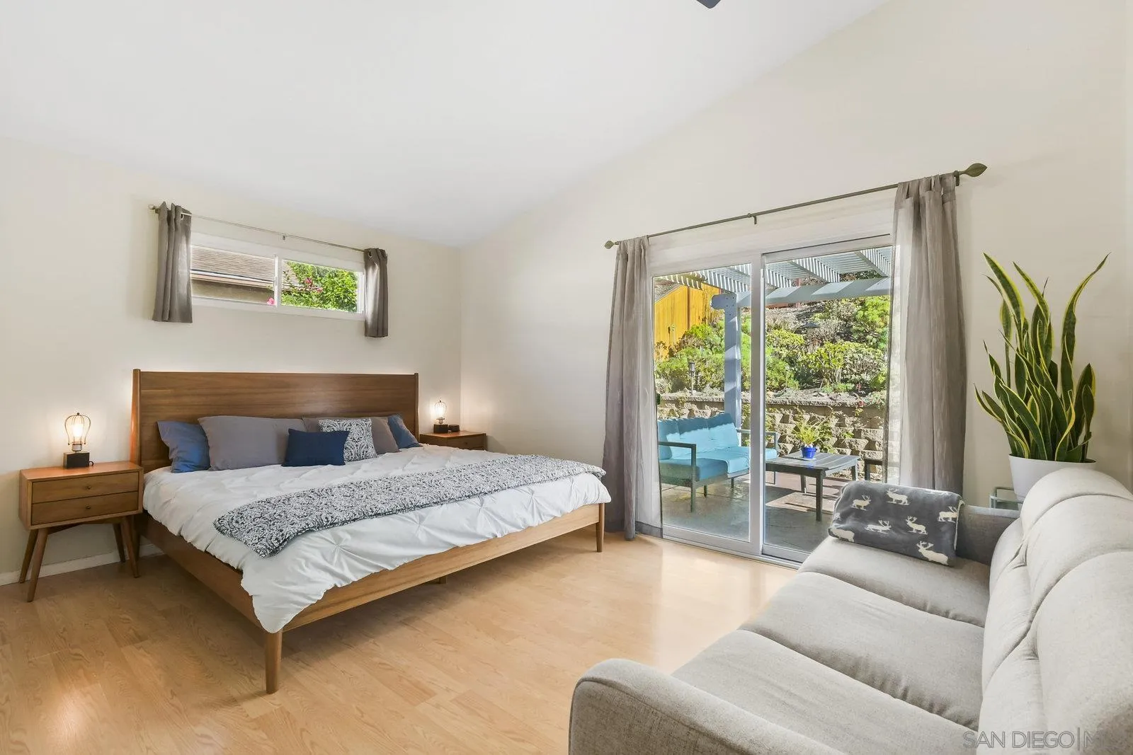 https://cdn.realtyfeed.com/cdn/127/250042250/6bec87e35ee15369801bf8f3acf4cf5c.webp
