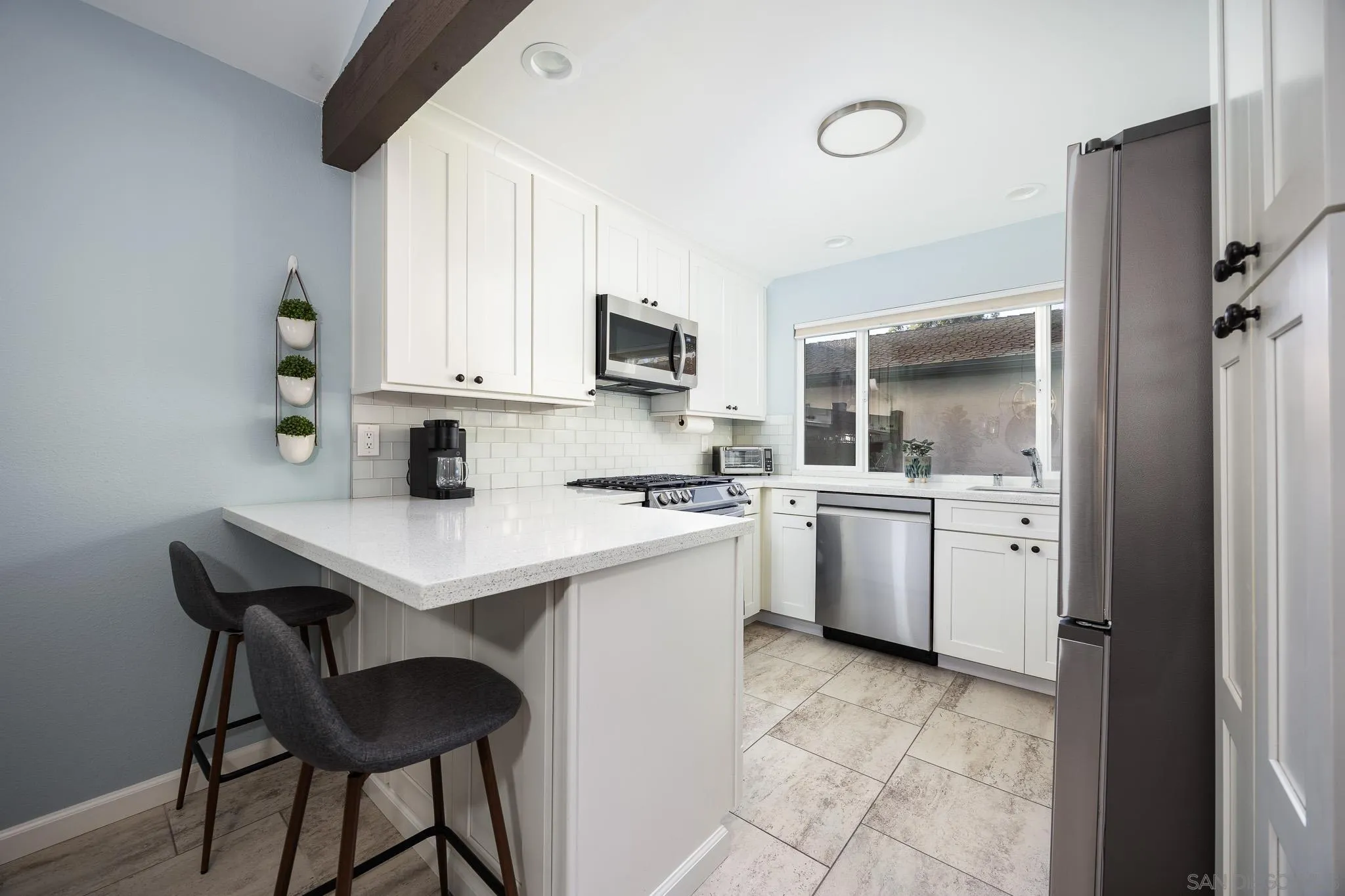 https://cdn.realtyfeed.com/cdn/127/250042252/b7c971da9011a6f48a6e1c8a3ad8b081.webp