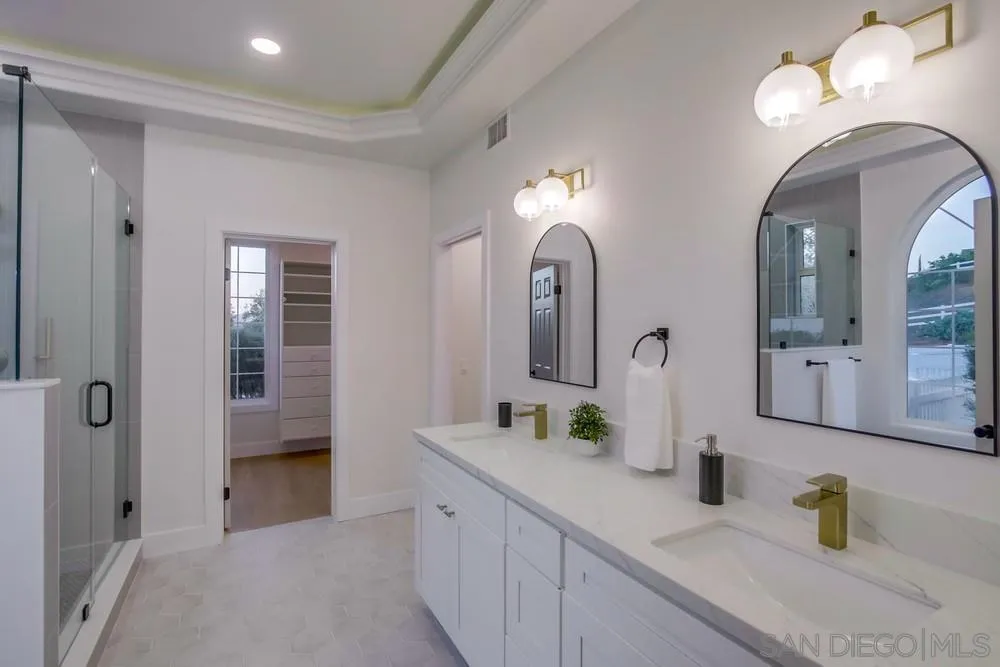 https://cdn.realtyfeed.com/cdn/127/250042253/04cd4fd2067a1eec1cf268c7ae7a380a.webp