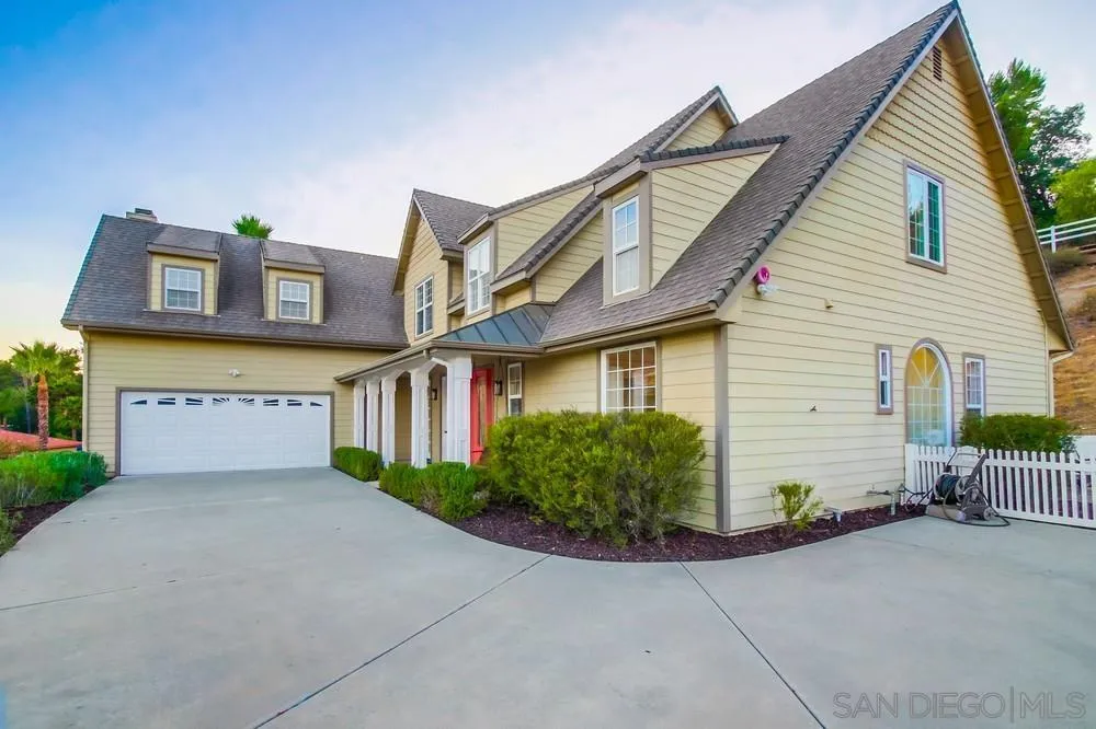 https://cdn.realtyfeed.com/cdn/127/250042253/236b8edbb93aee36ed48bddd792d047b.webp