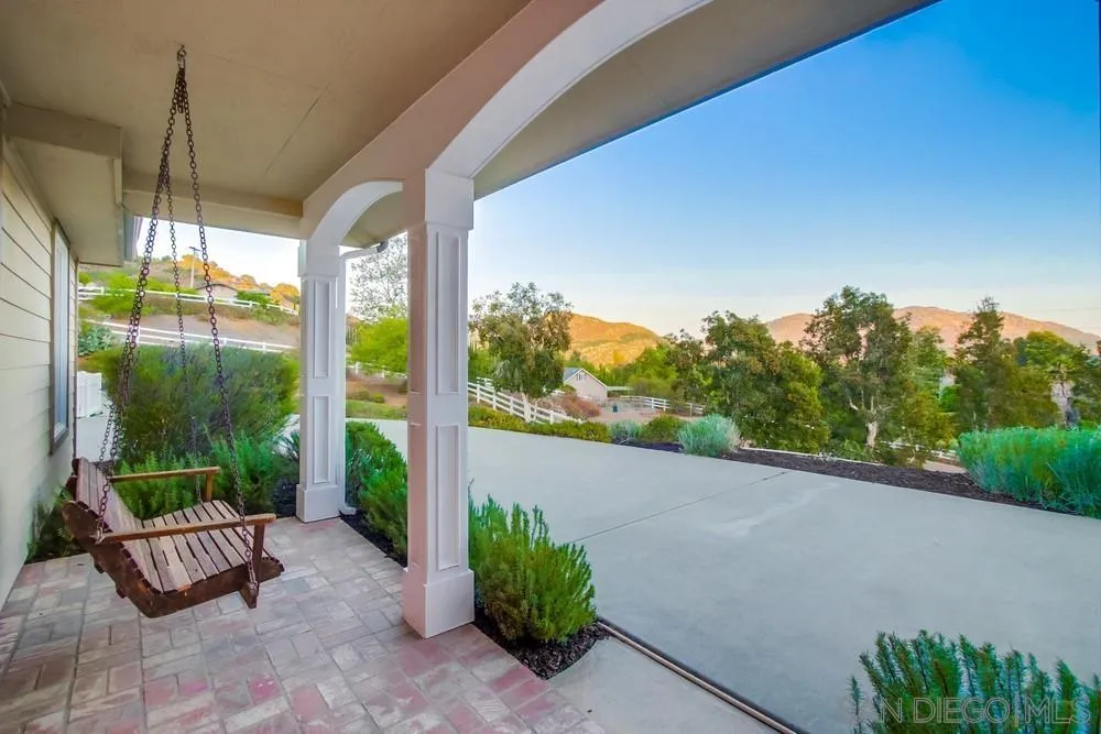 https://cdn.realtyfeed.com/cdn/127/250042253/cf5c388a772c2c0c82d3cfd00bcf19e0.webp