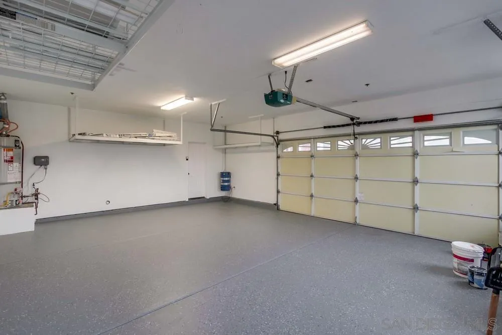 https://cdn.realtyfeed.com/cdn/127/250042253/e4957aa9be3a7c39a095de43932c45a9.webp