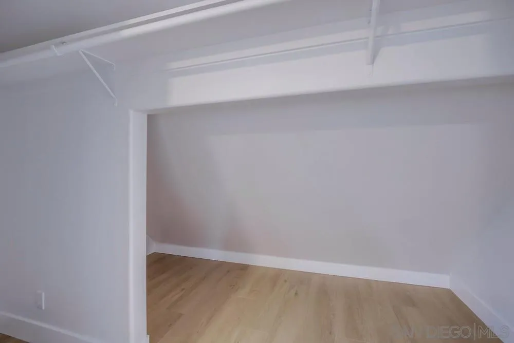 https://cdn.realtyfeed.com/cdn/127/250042253/f1731c5aa17ed52dbe86d5e3fad12bd6.webp
