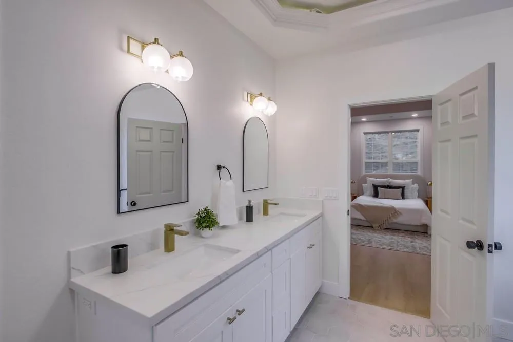https://cdn.realtyfeed.com/cdn/127/250042253/f83b0807d1194a78f9d8cfec5ce800cf.webp
