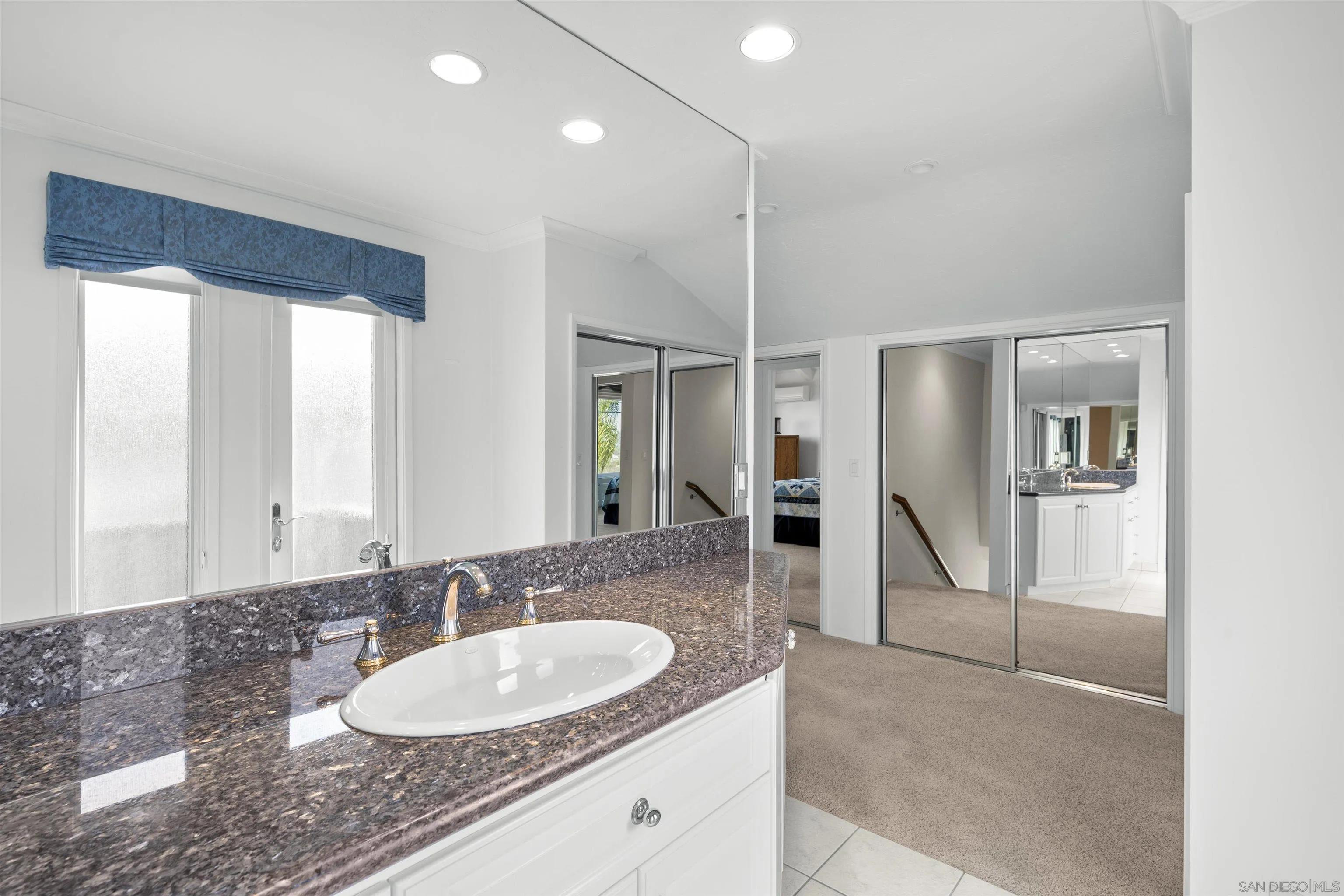 https://cdn.realtyfeed.com/cdn/127/250042254/00598dcf4c75fad900bcb0b8dcaf3677.webp
