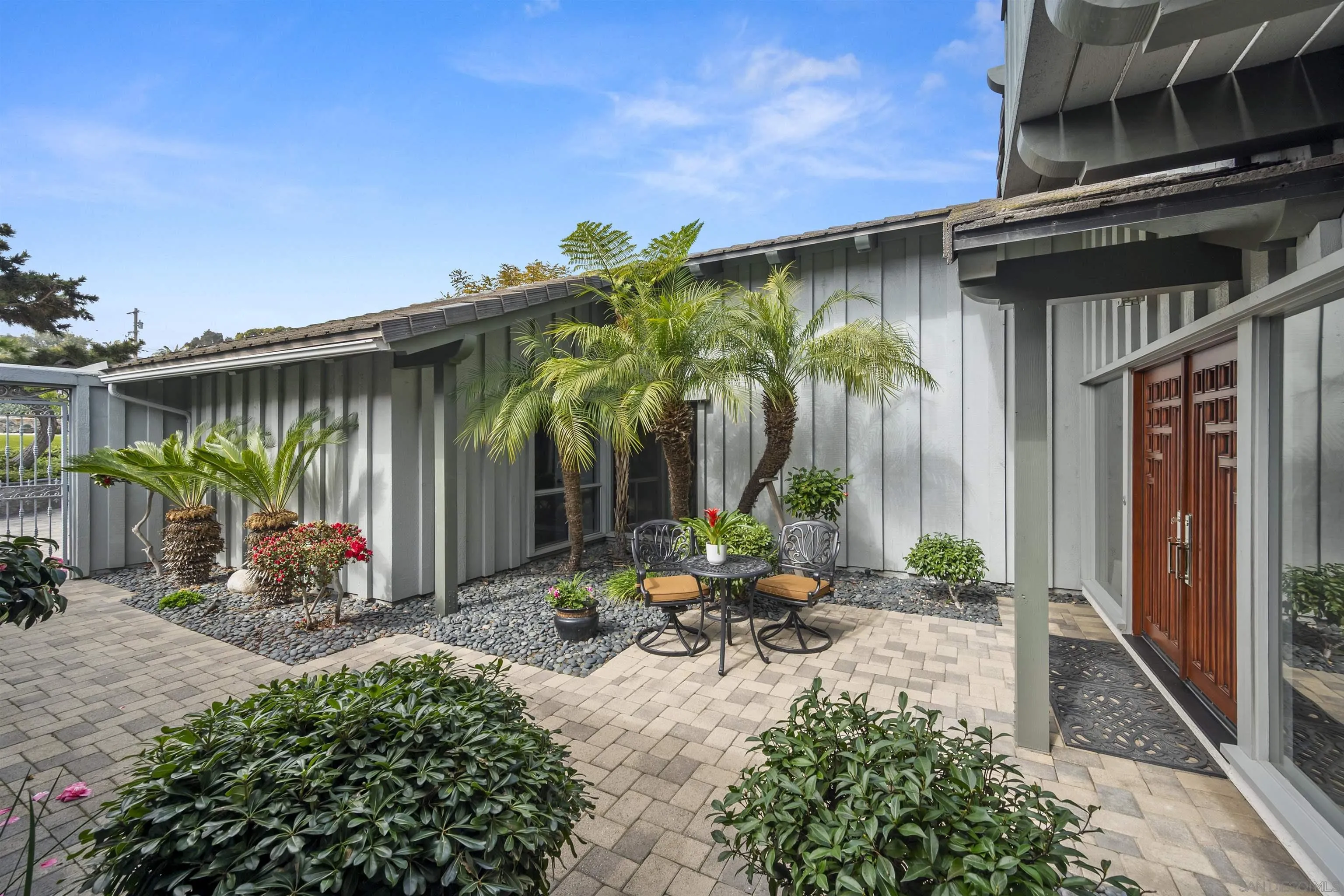https://cdn.realtyfeed.com/cdn/127/250042254/fc5baece8fb47dac709521b326c7ba1e.webp