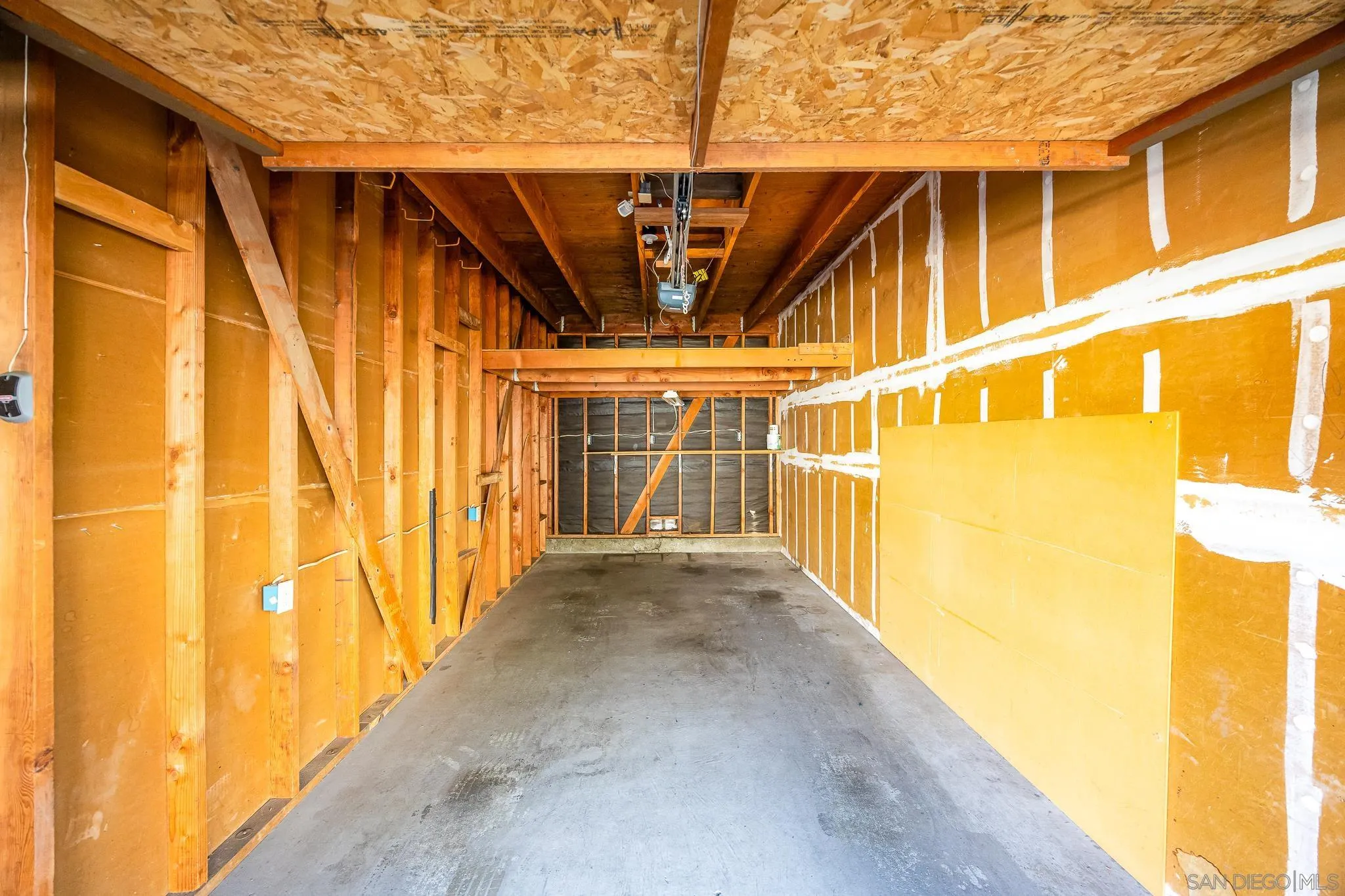 https://cdn.realtyfeed.com/cdn/127/250042256/01e4ee3e85017da7dd0cae01bc6ce46f.webp