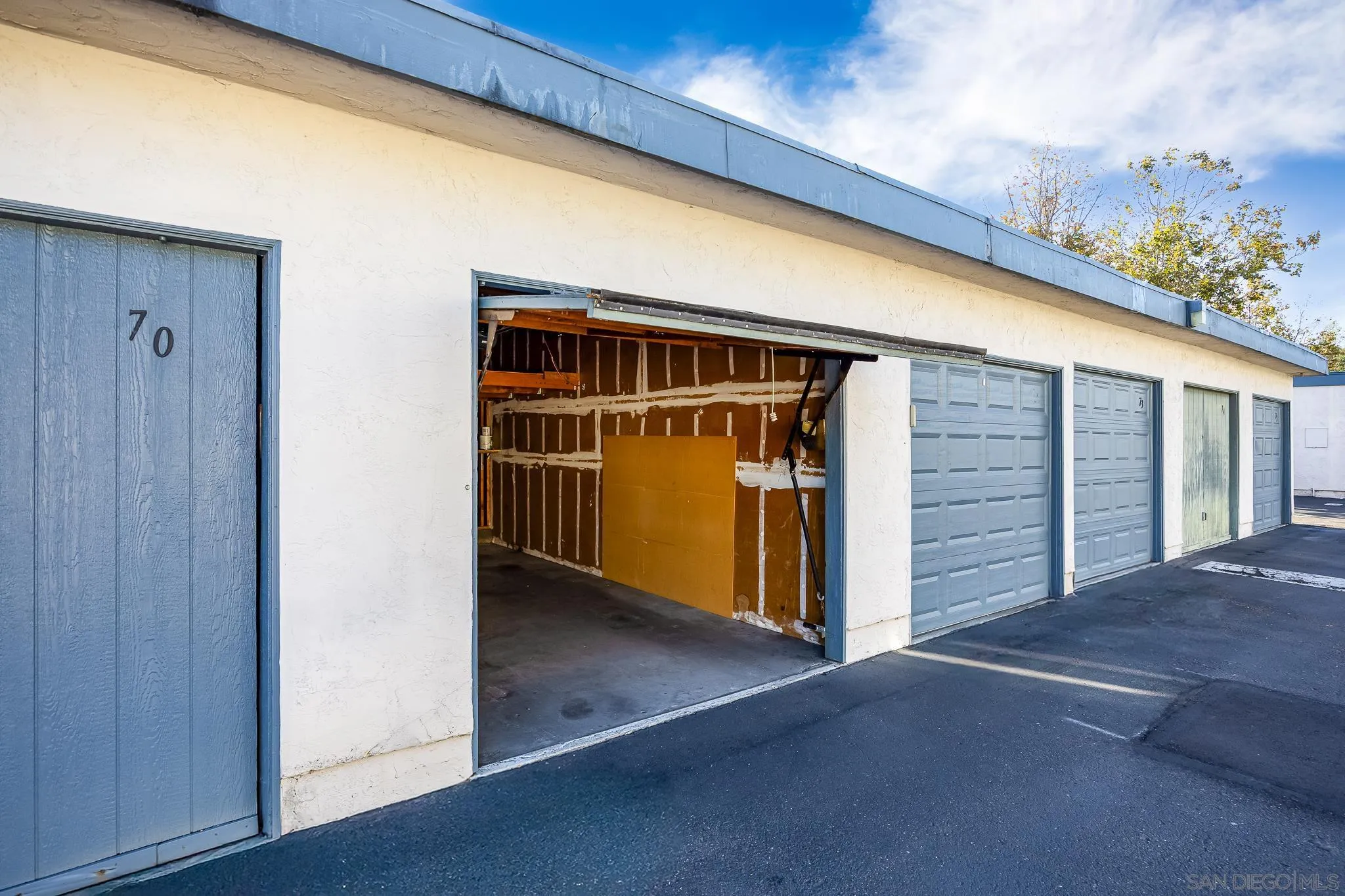 https://cdn.realtyfeed.com/cdn/127/250042256/0a75c1fcb943af540d89e5a07673a60c.webp