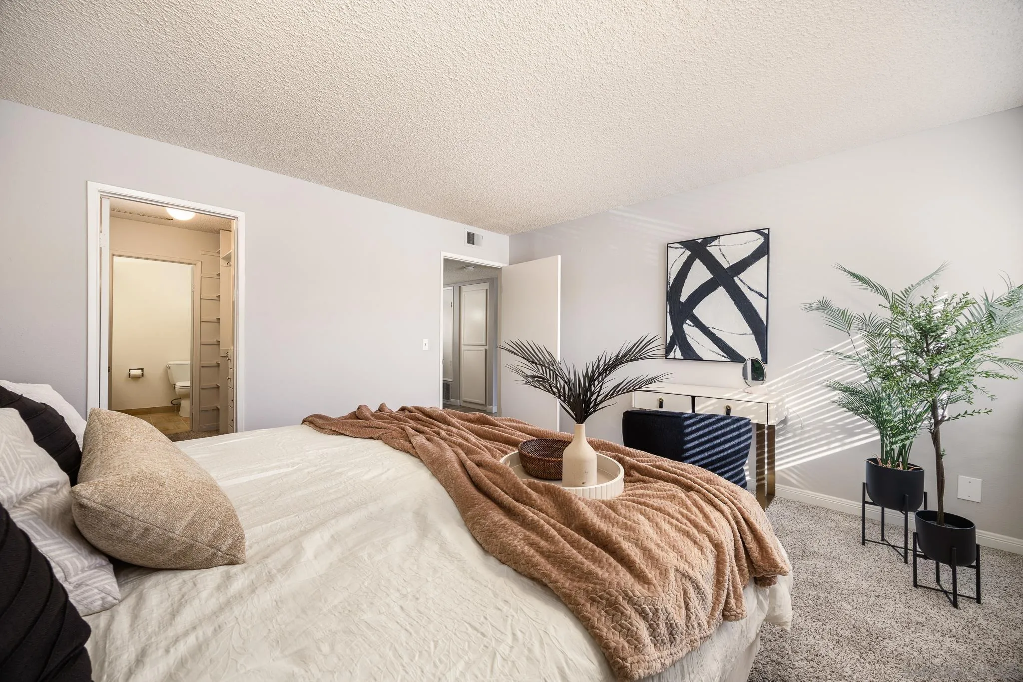 https://cdn.realtyfeed.com/cdn/127/250042256/a40af4d45c561390ff3ccfee181e179b.webp