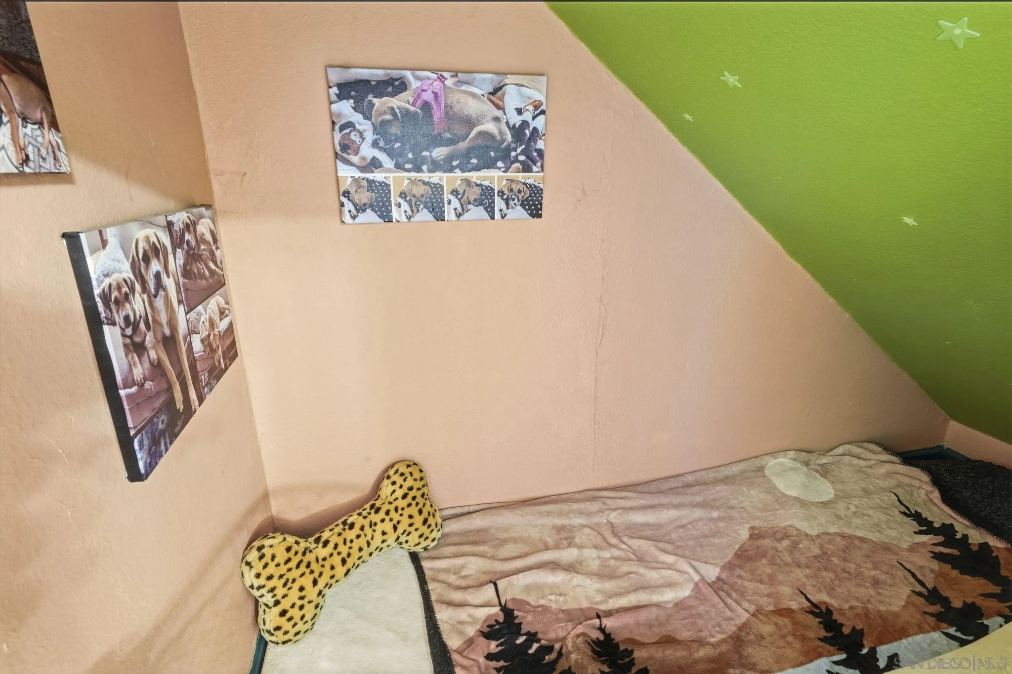 https://cdn.realtyfeed.com/cdn/127/250042257/4bebd9d405f800f1f50c29371400da5c.webp