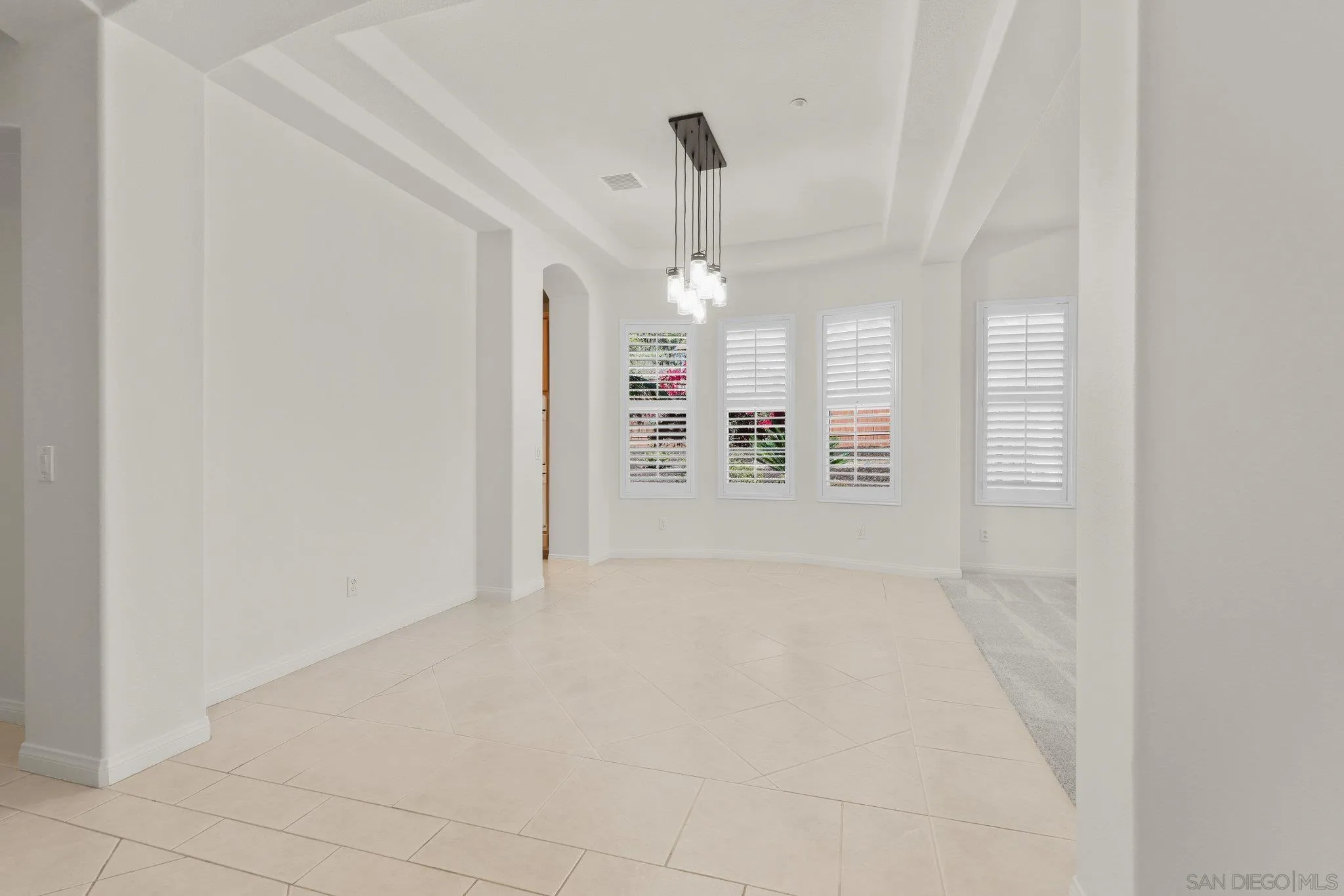 https://cdn.realtyfeed.com/cdn/127/250042258/b6042c262e2612f57a24aa2b9abab6c7.webp