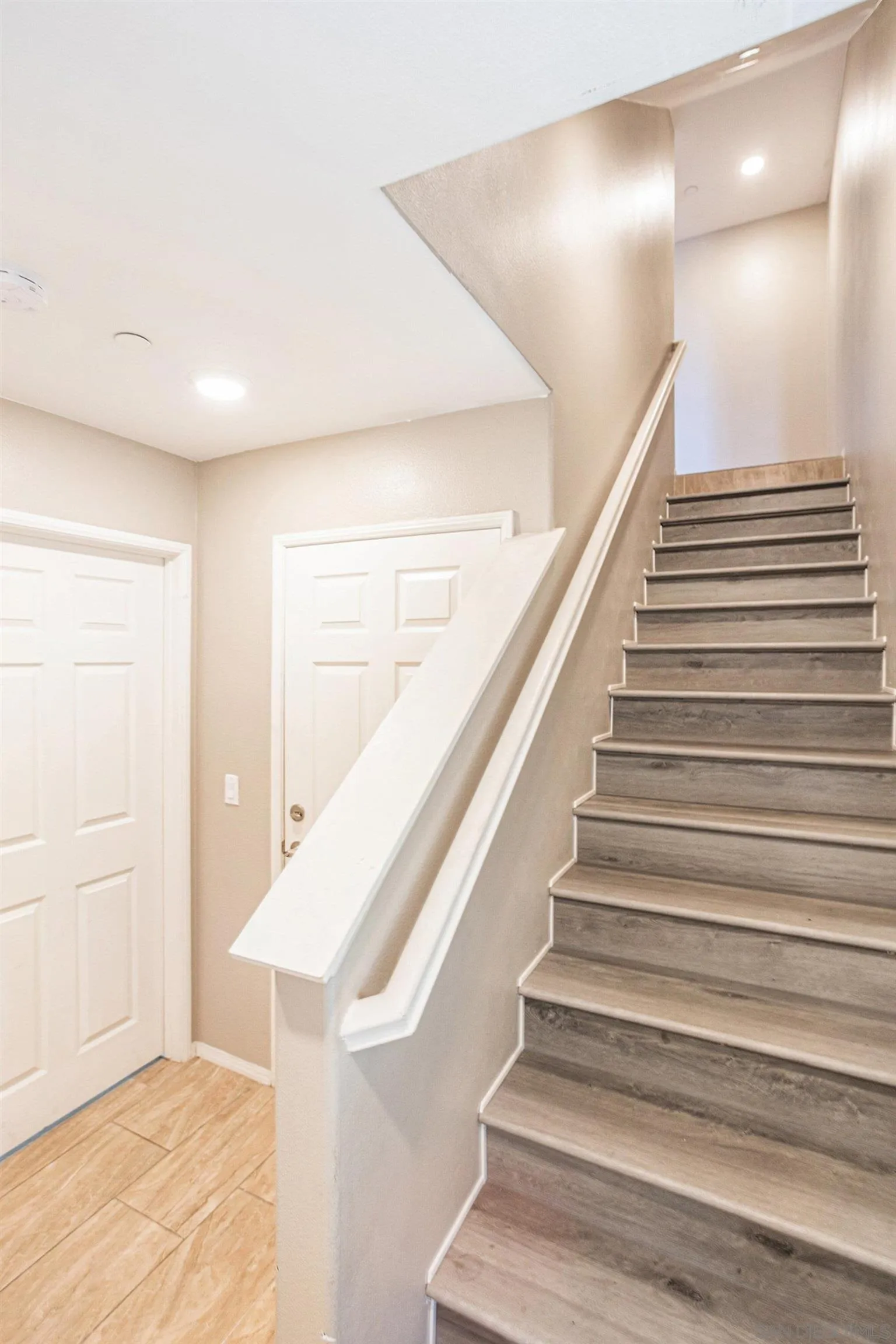 Photo #4: 250042261 Listing: Photo #4