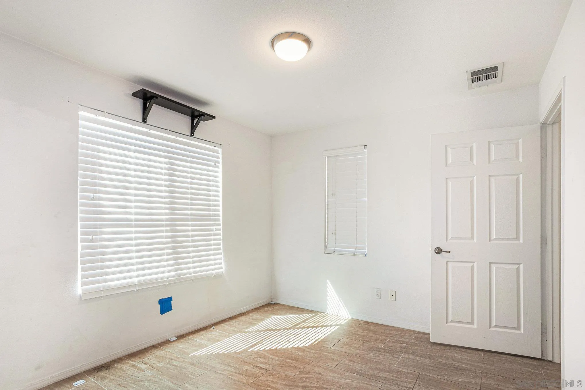 Photo #36: 250042261 Listing: Photo #36