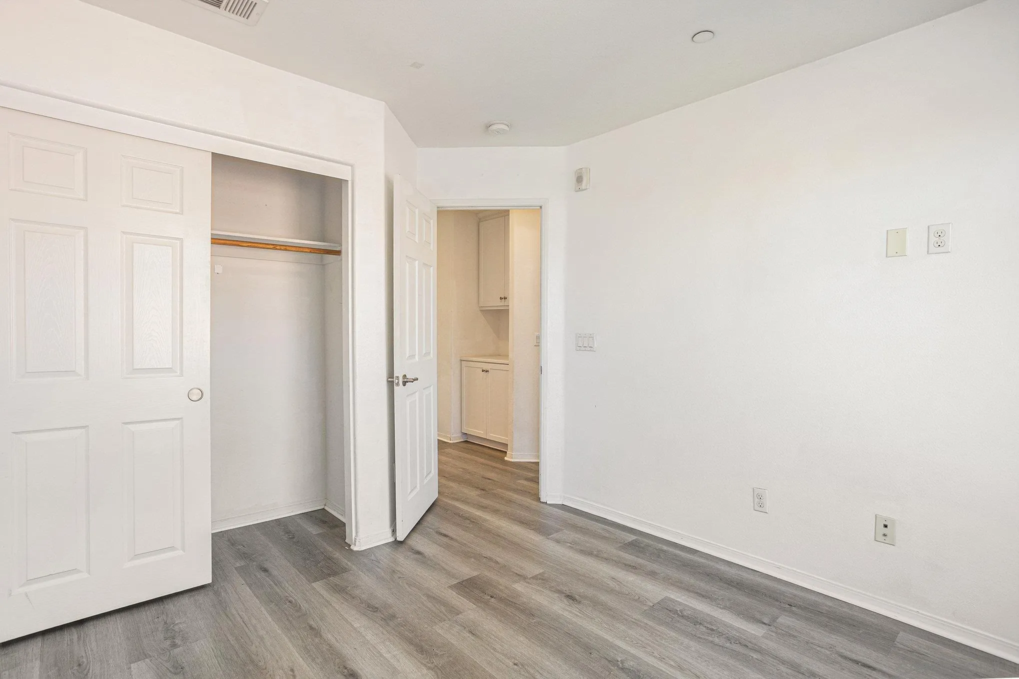 Photo #33: 250042261 Listing: Photo #33