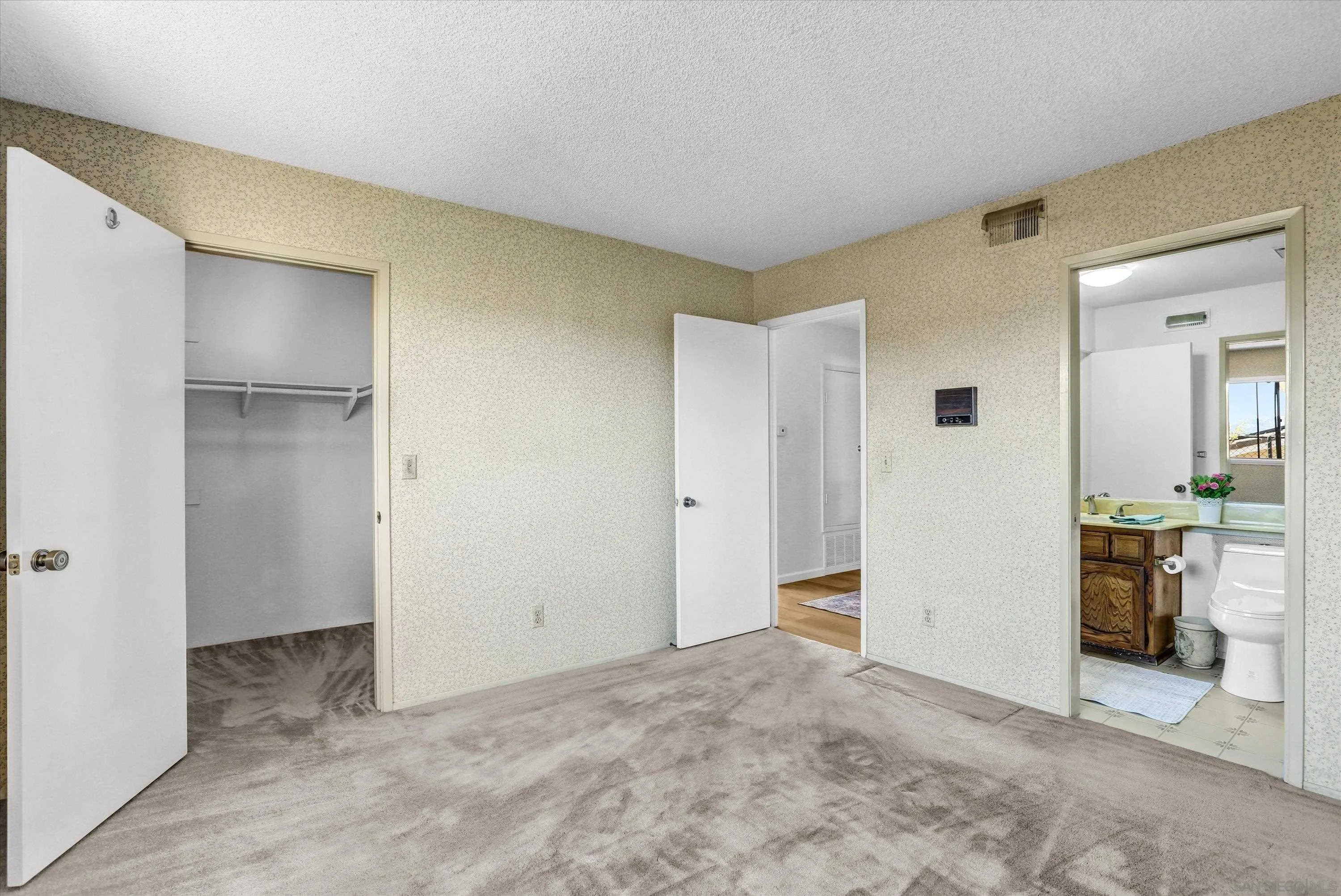 https://cdn.realtyfeed.com/cdn/127/250042263/06bc93dfb1e229ffe0884e05a38cc64f.webp