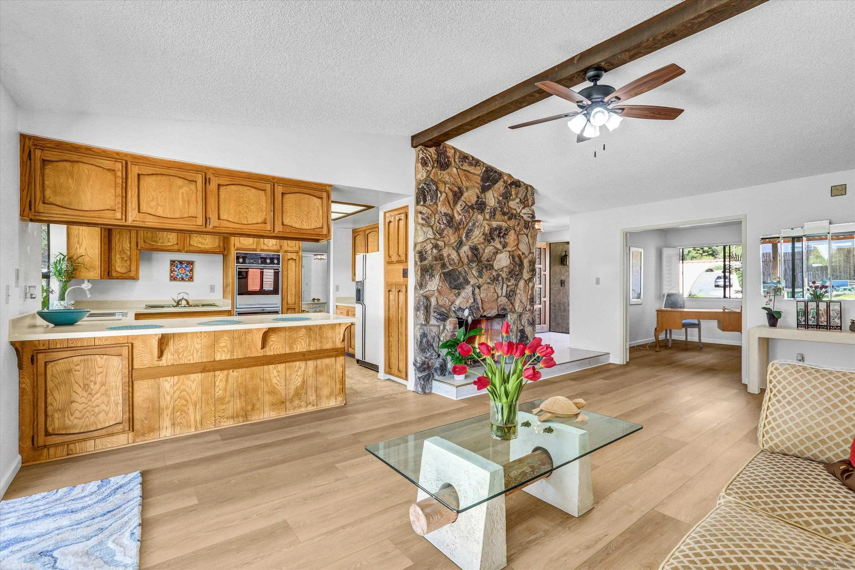 https://cdn.realtyfeed.com/cdn/127/250042263/17d365a9a9367fae15e82a3cf07a64fb.webp