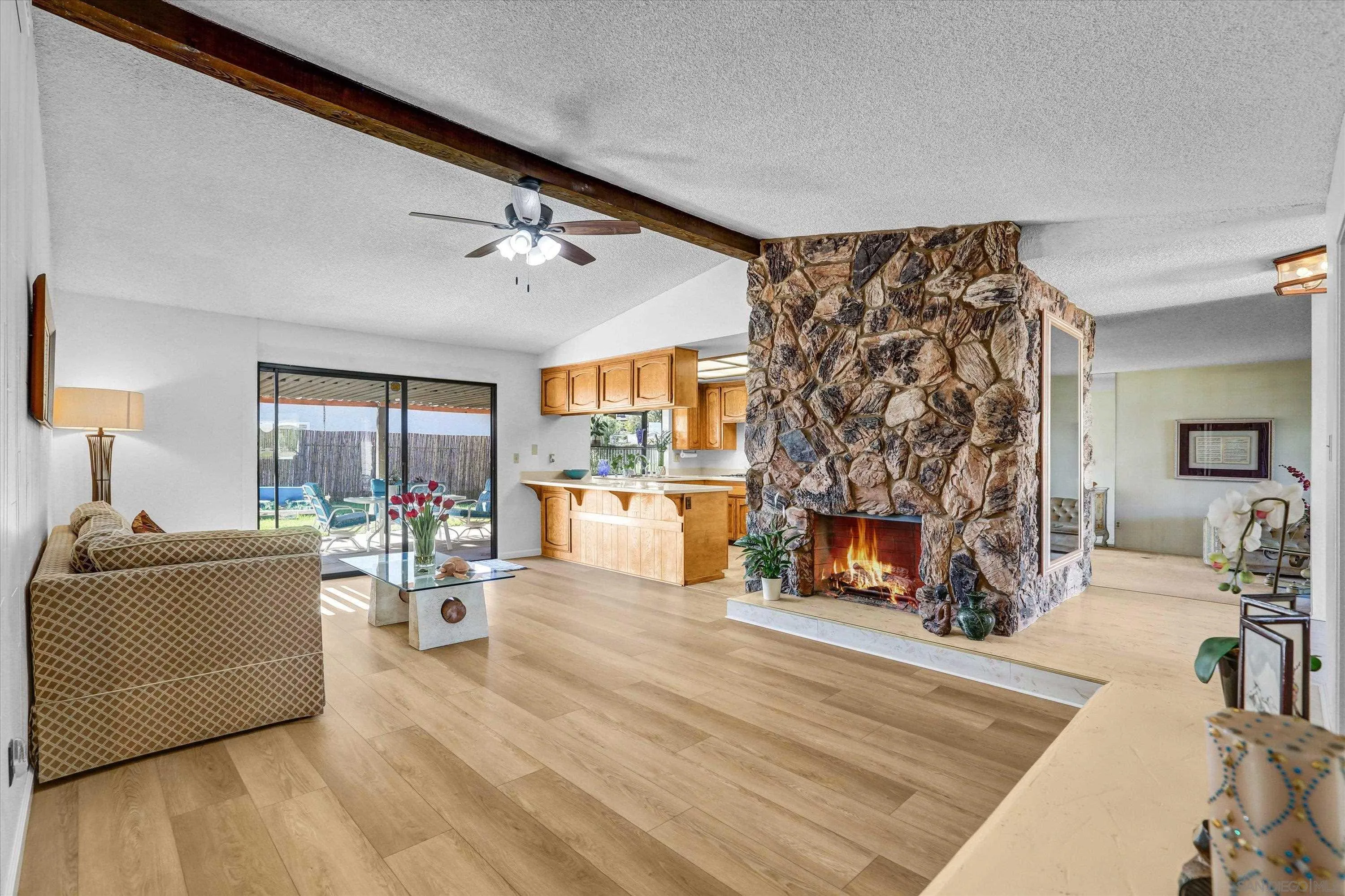 https://cdn.realtyfeed.com/cdn/127/250042263/20d898dc632dd32ee8a61f52b64ec645.webp