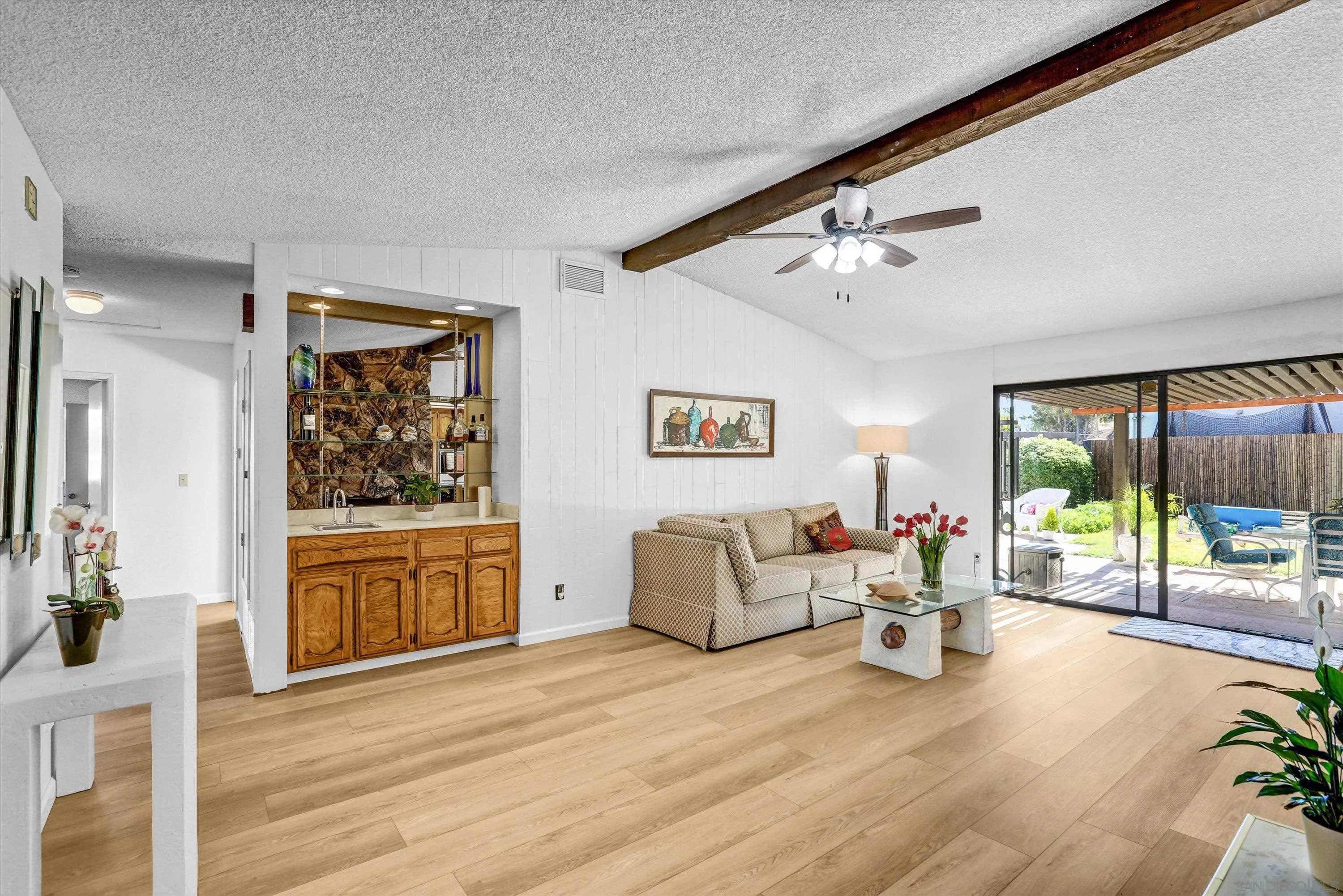 https://cdn.realtyfeed.com/cdn/127/250042263/7fa06a8b8a32c4df275884a589a0b464.webp