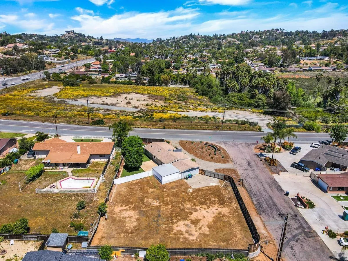 https://cdn.realtyfeed.com/cdn/127/250042267/cc8e6eb535c8fee64c5f85336578312e.webp