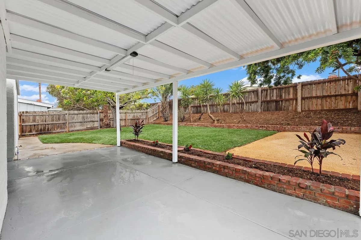 https://cdn.realtyfeed.com/cdn/127/250042281/5a33e9e5badaeb75c1a44ab32de6252f.webp